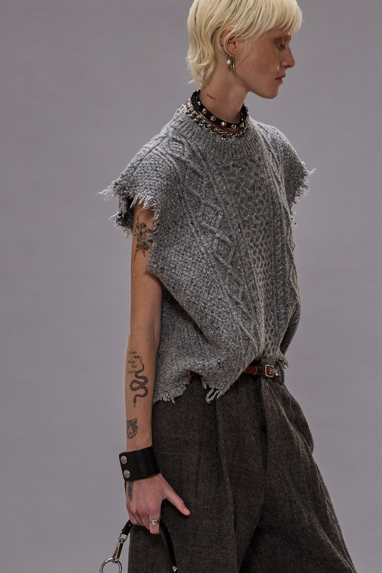 BOYFRIEND CABLE SWEATER VEST - HEATHER GREY TWEED - R13