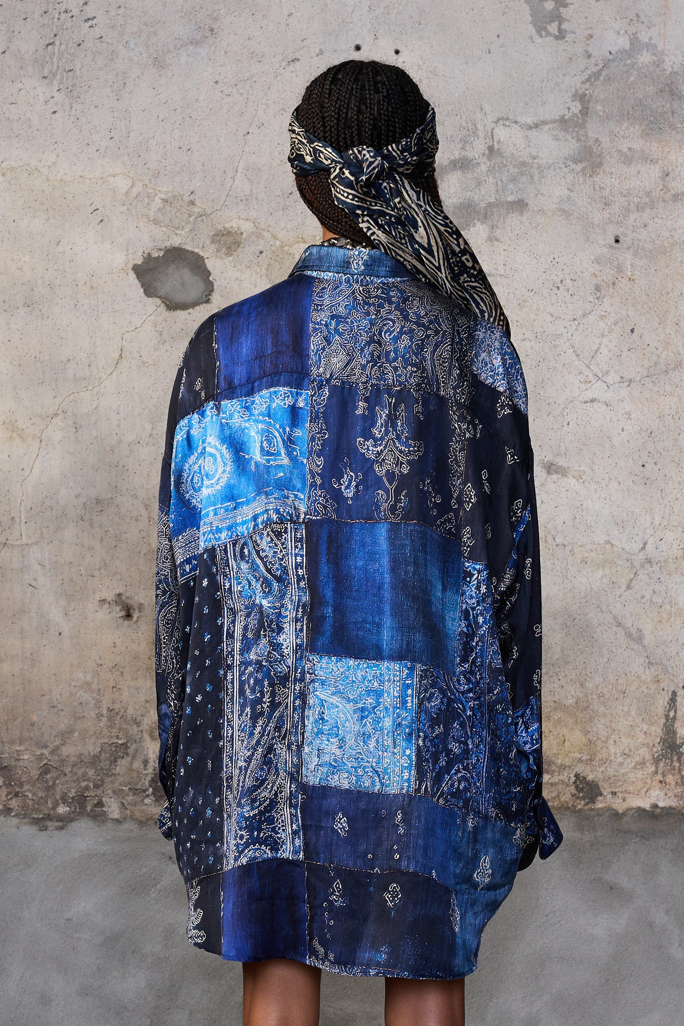 DROP NECK SHIRT - BLUE MULTI BANDANA PRINT - R13