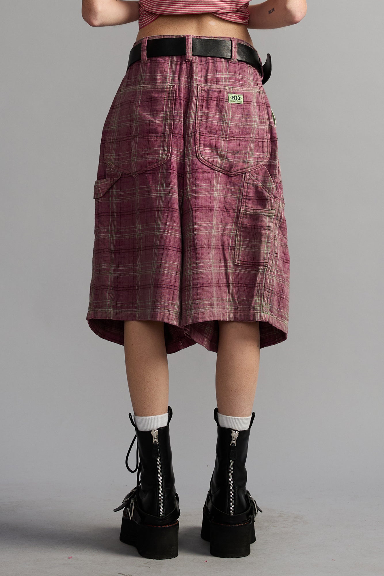 JESSE CARPENTER SHORT - MUTED PINK PLAID - R13