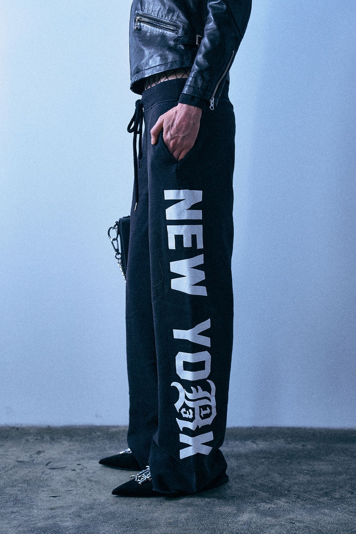 New York 13 Wide Leg Sweatpant - Black - R13