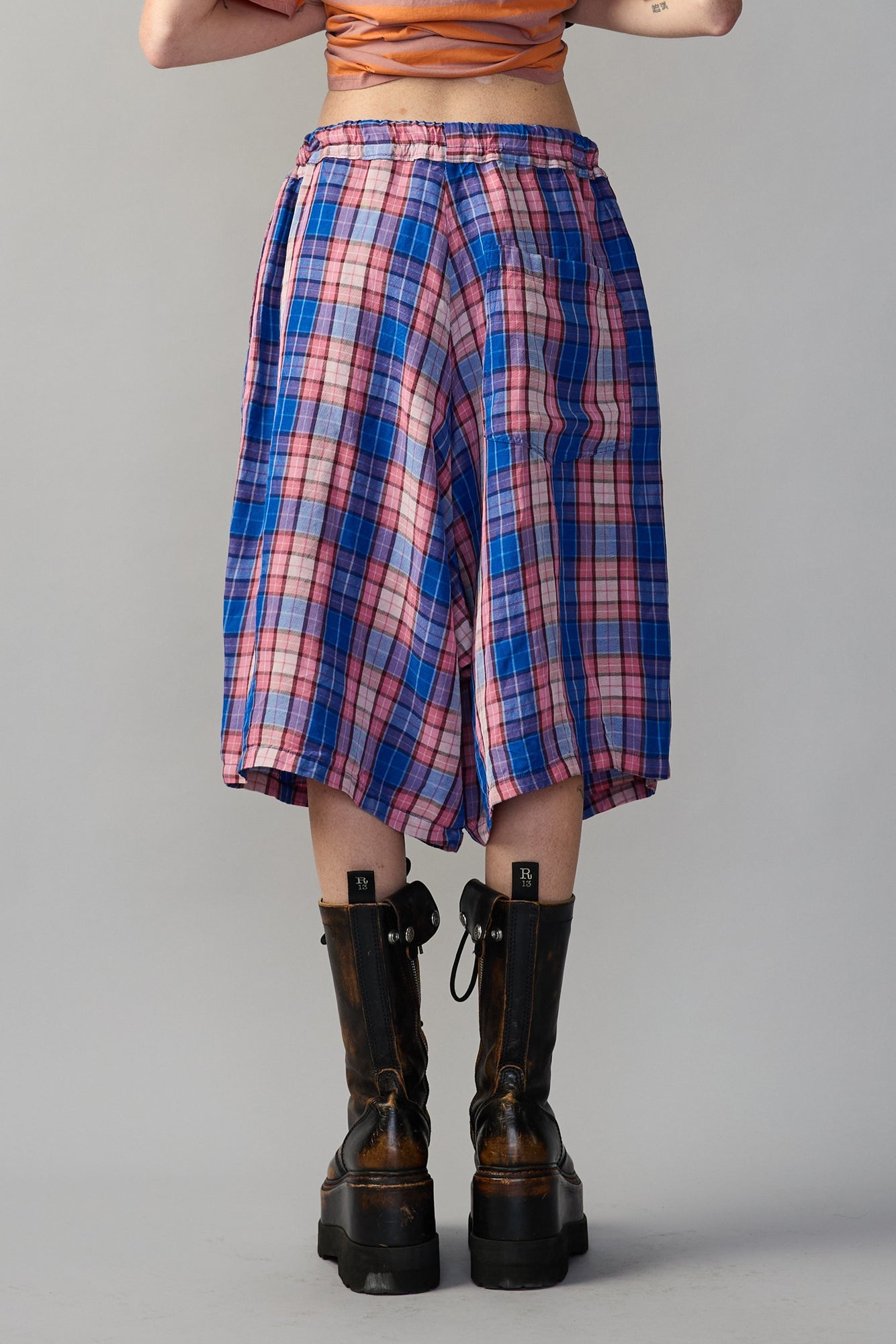 Pleated Jumbo Short With Elastic Waist - Blue Pink Plaid - R13