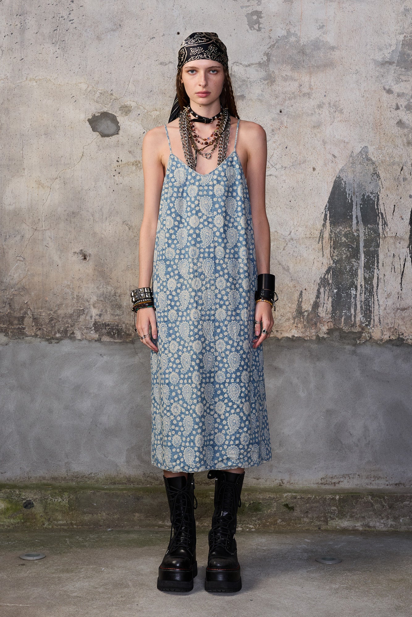 REVERSIBLE SLIP DRESS - BLUE PAISLEY INDIGO PRINT - R13