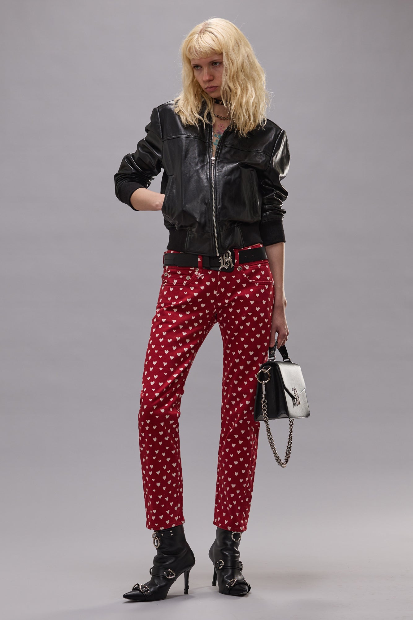 BOY STRAIGHT - RED SCATTERED HEARTS