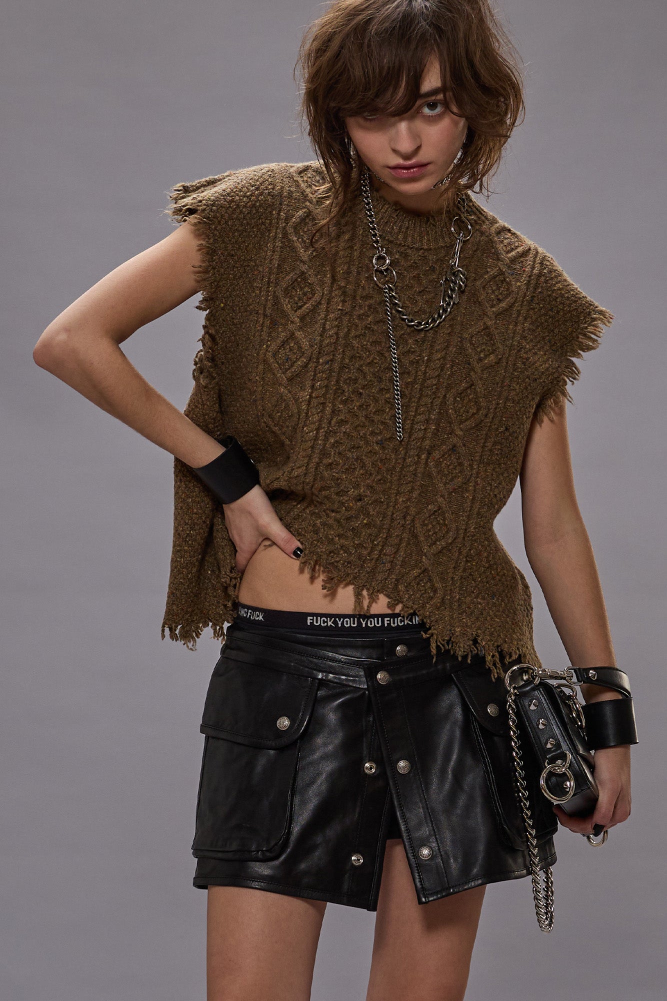 BOYFRIEND CABLE SWEATER VEST - BROWN TWEED - R13