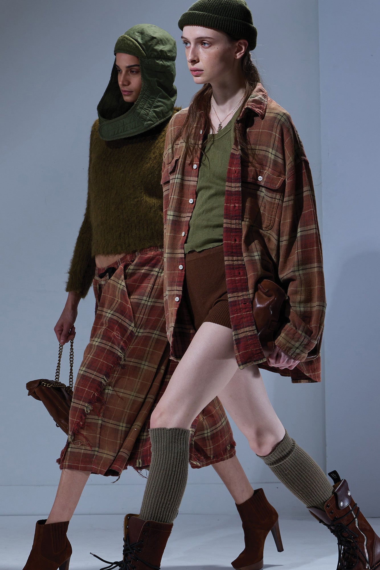 BOYFRIEND SHIRT - BLEACHED RED/ ECRU PLAID - R13