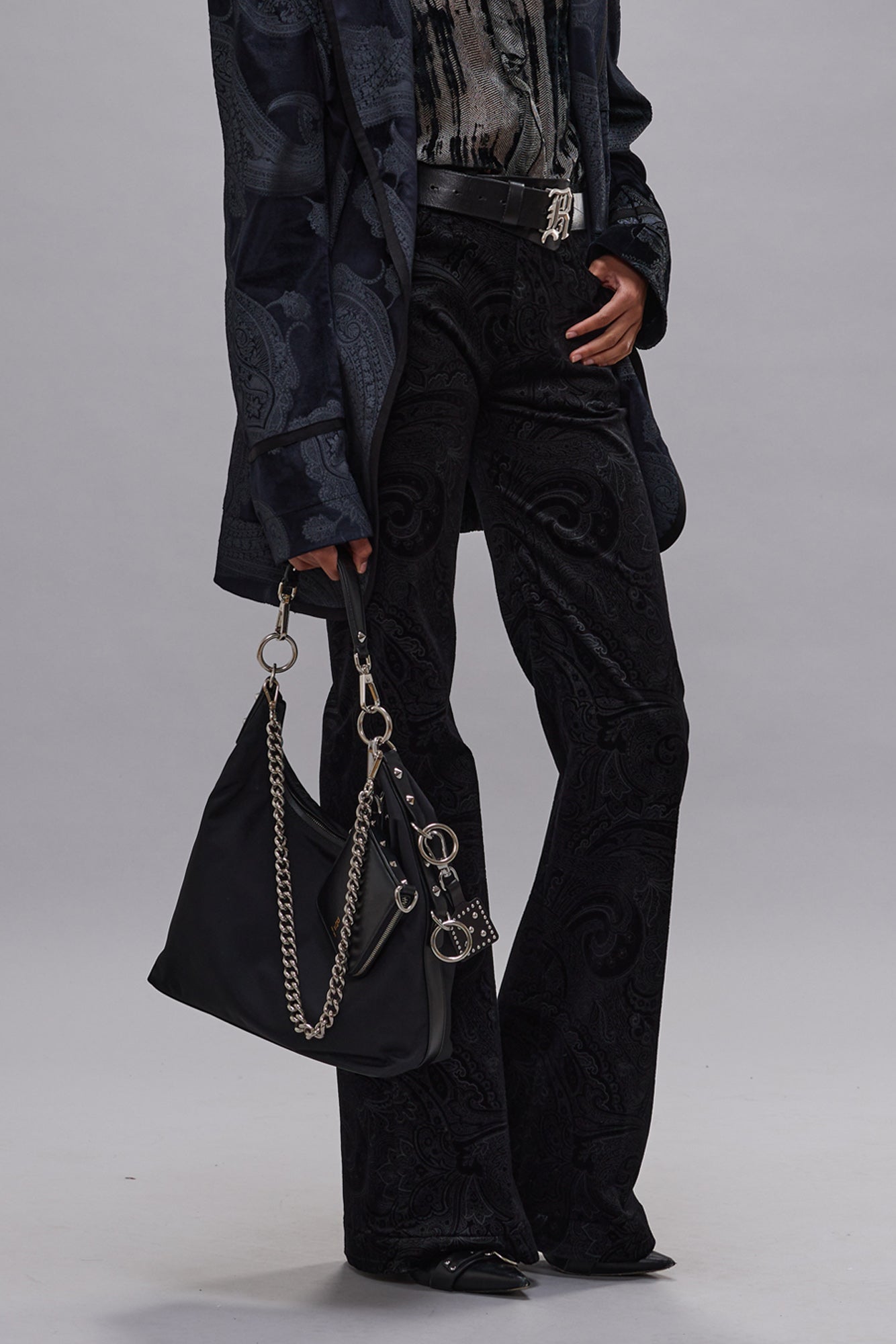 CHARLOTTE JEAN - BLACK GREY PAISLEY - R13