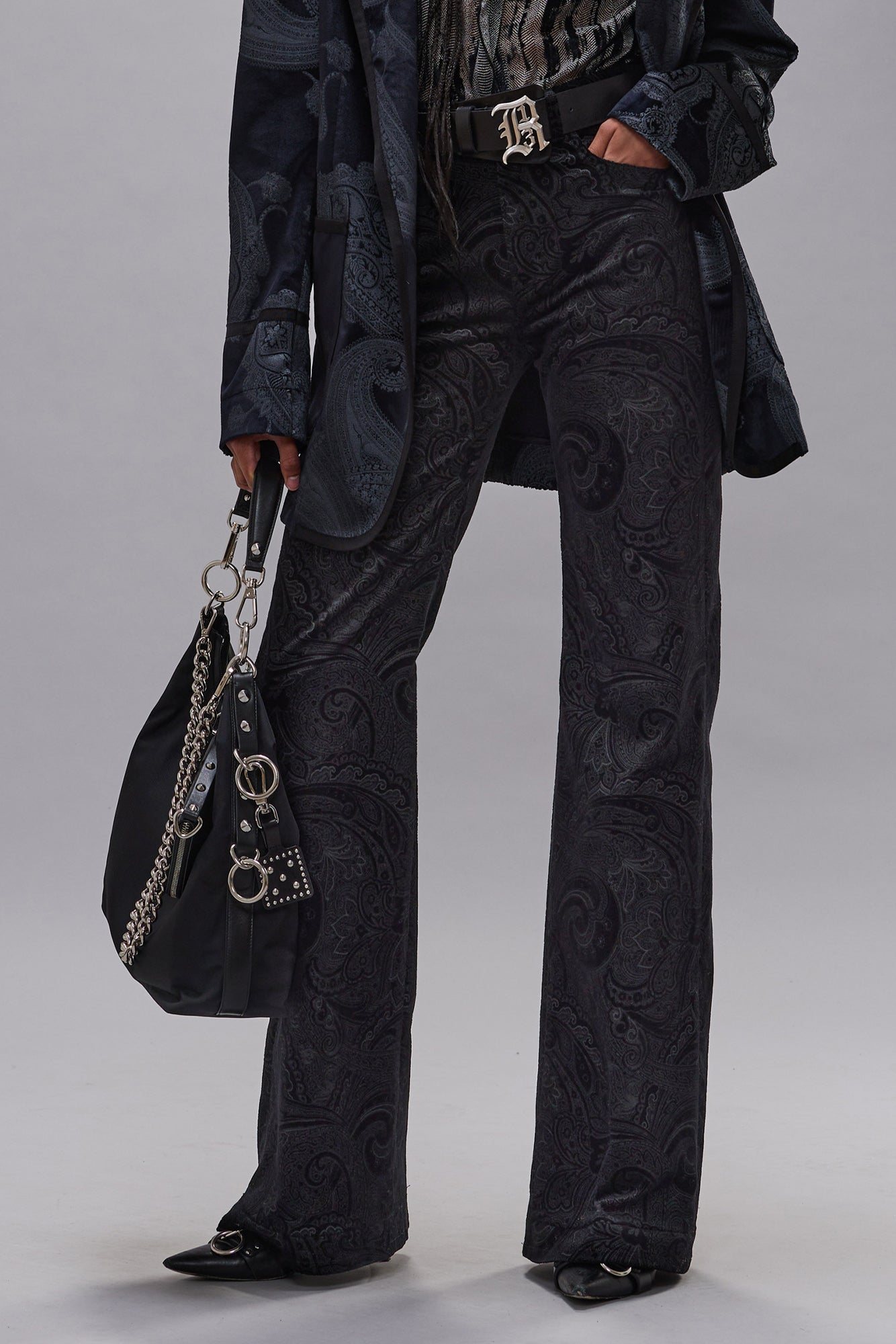 CHARLOTTE JEAN - BLACK GREY PAISLEY - R13