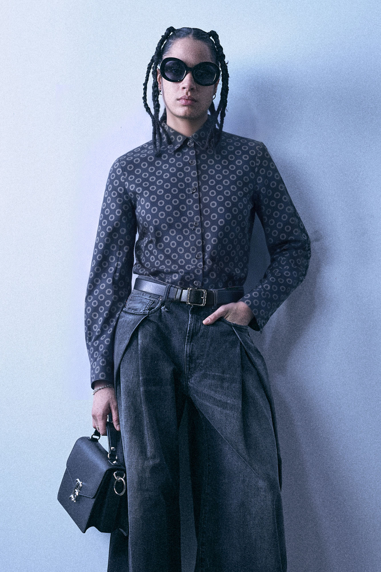 Club Collar Shrunken Shirt - Black And White Sunburst Pattern