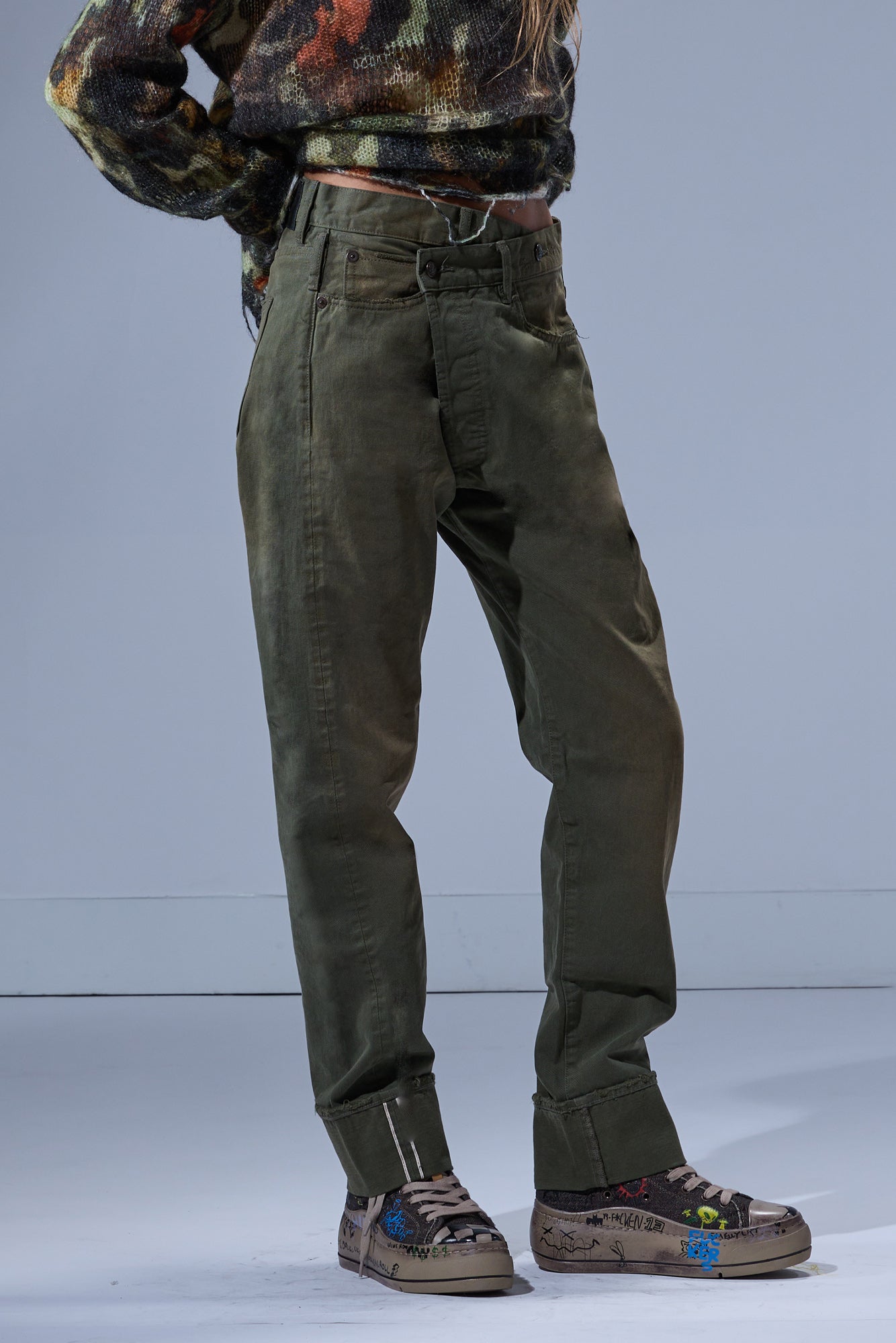 CUFFED CROSSOVER - VINTAGE OLIVE SELVEDGE GREEN - R13