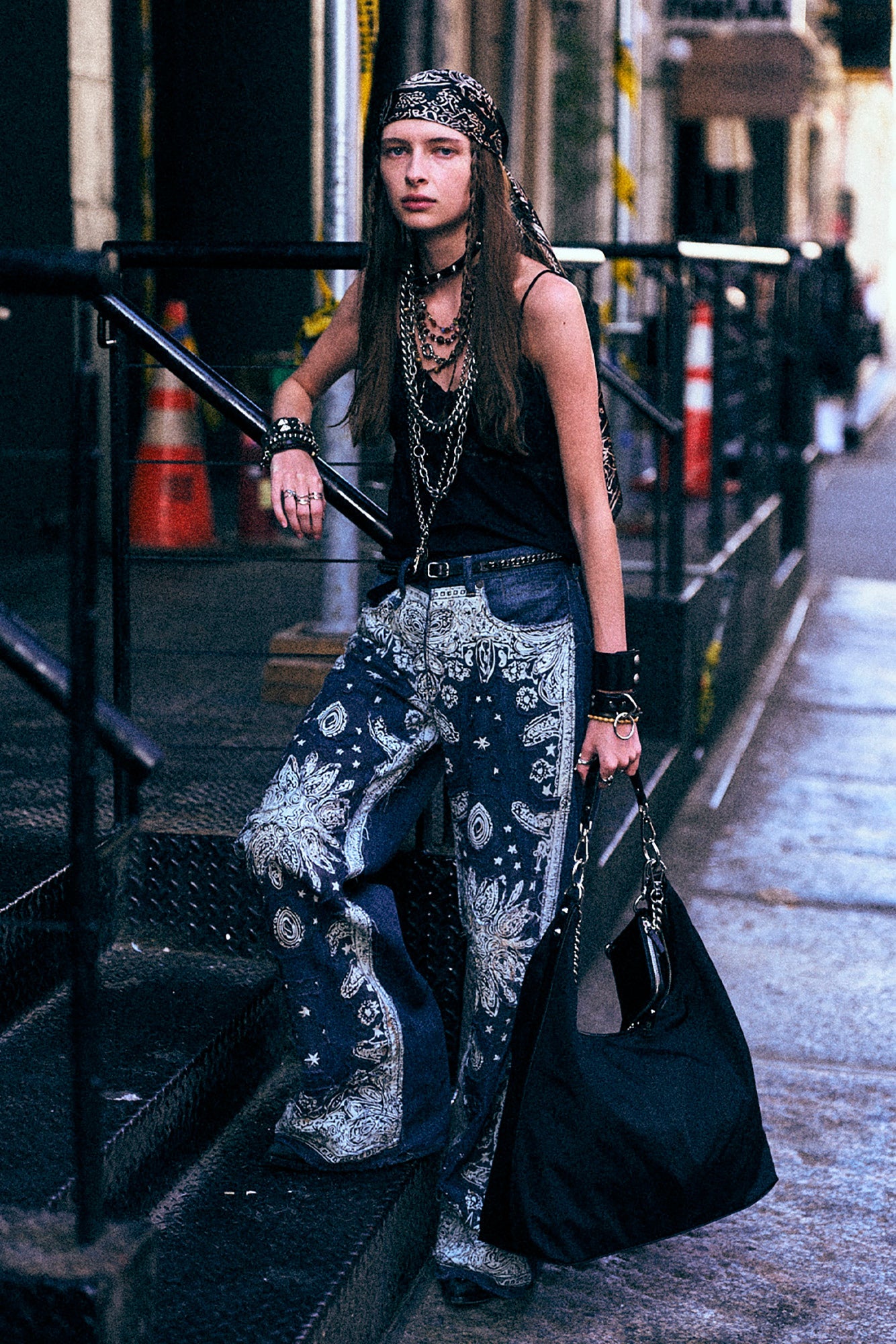 D'ARCY FLARE JEAN - BLUE BANDANA APPLIQUE