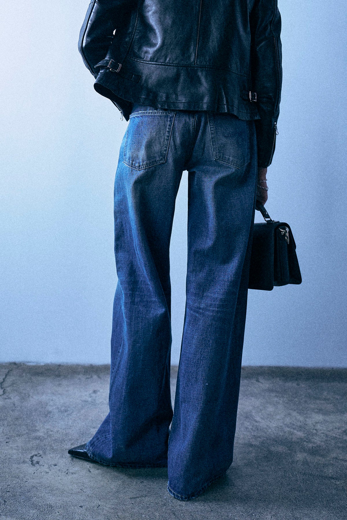 D'Arcy Flare Jean - Hackney Blue - R13