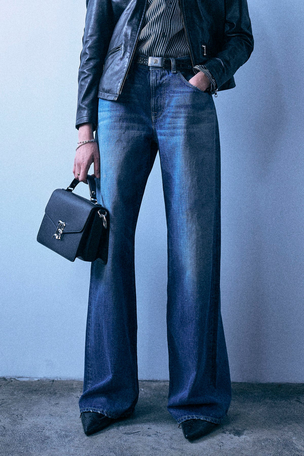D'Arcy Flare Jean - Hackney Blue - R13