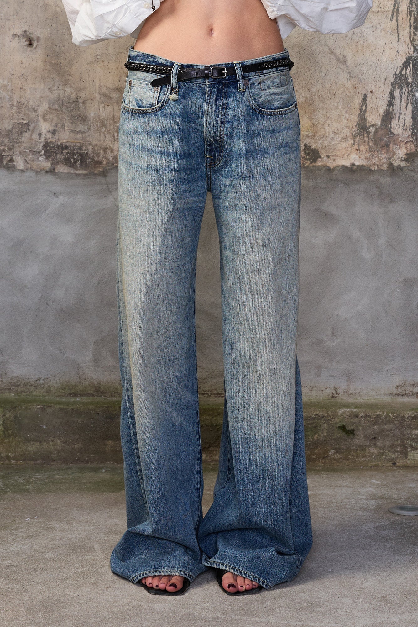 D'ARCY FLARE JEAN - RIVINGTON BLUE - R13