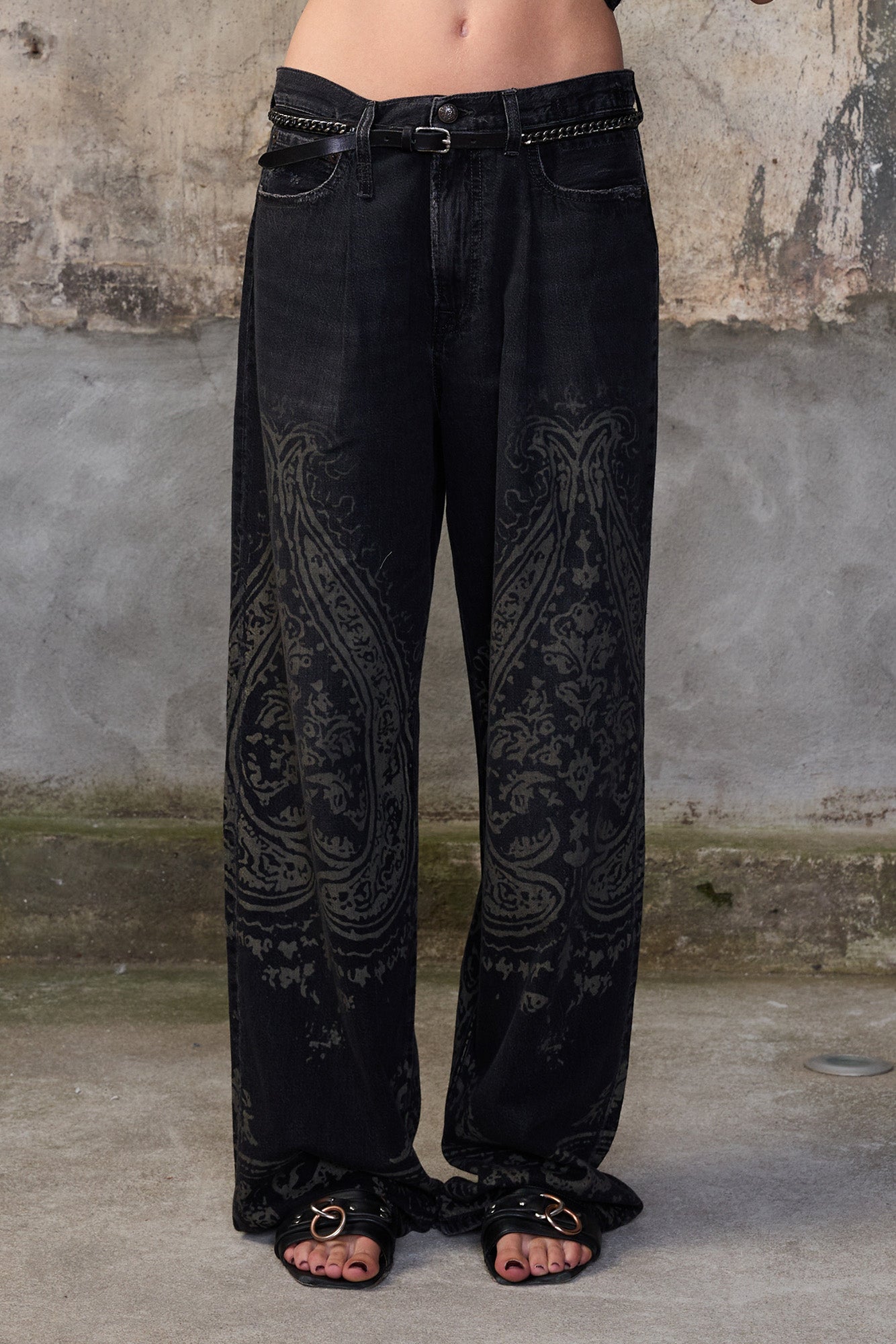 DAMON PLEATED JEAN - BAROQUE BLACK - R13