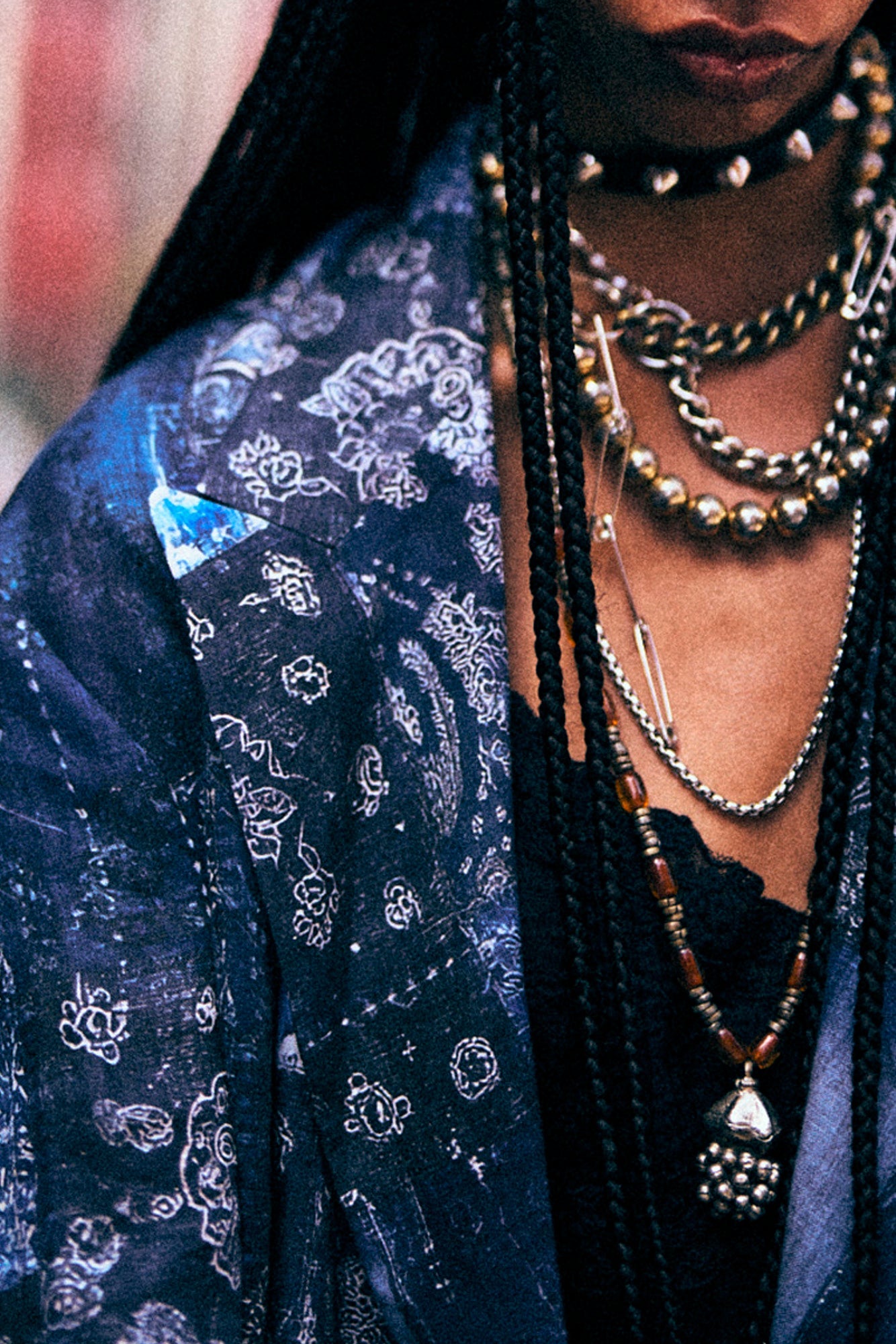 DOUBLE-BREASTED PEAK LAPEL RAGGED BLAZER - BLUE MULTI BANDANA - R13