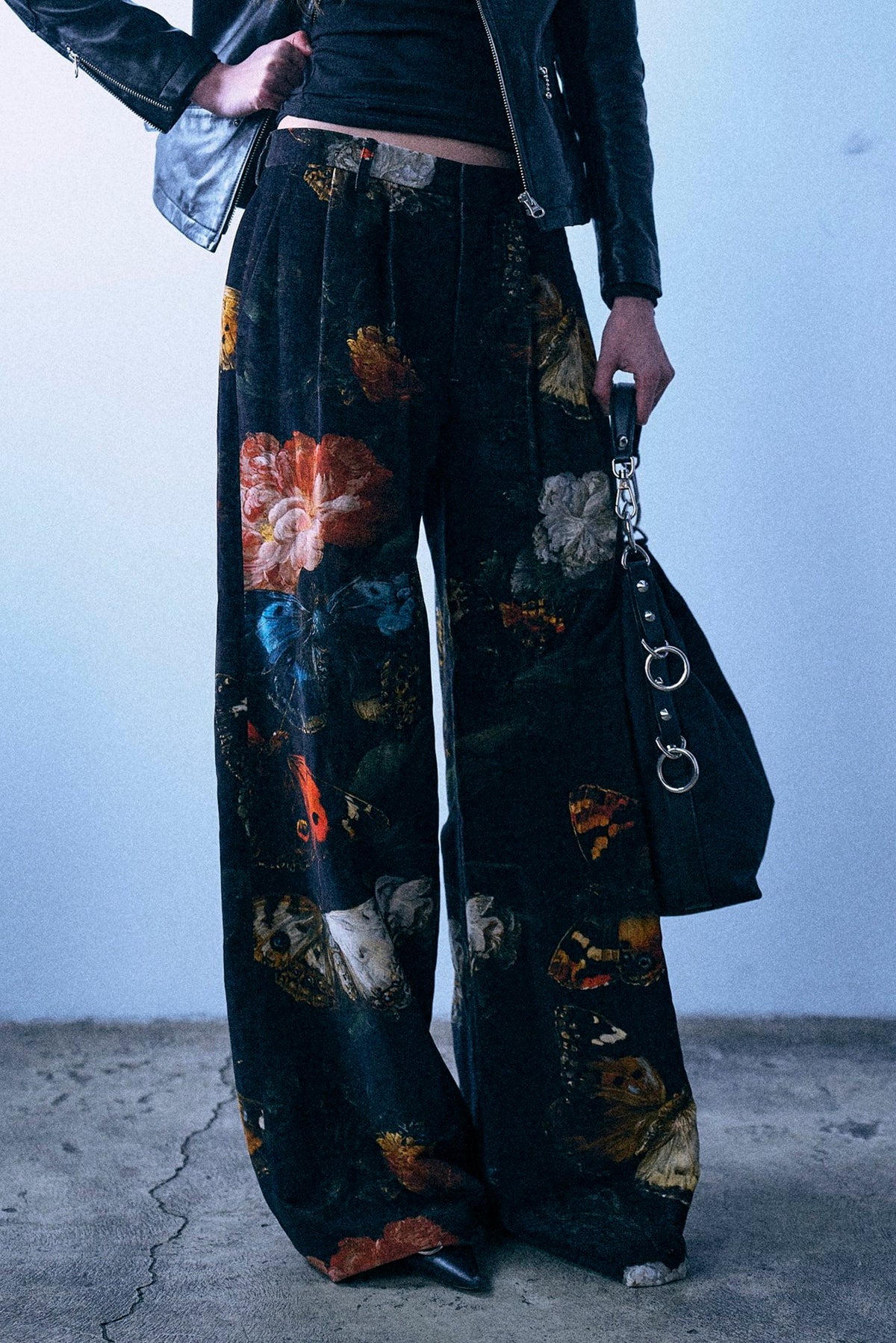 Double Pleat Flare Trouser - Floral Butterfly On Black - R13