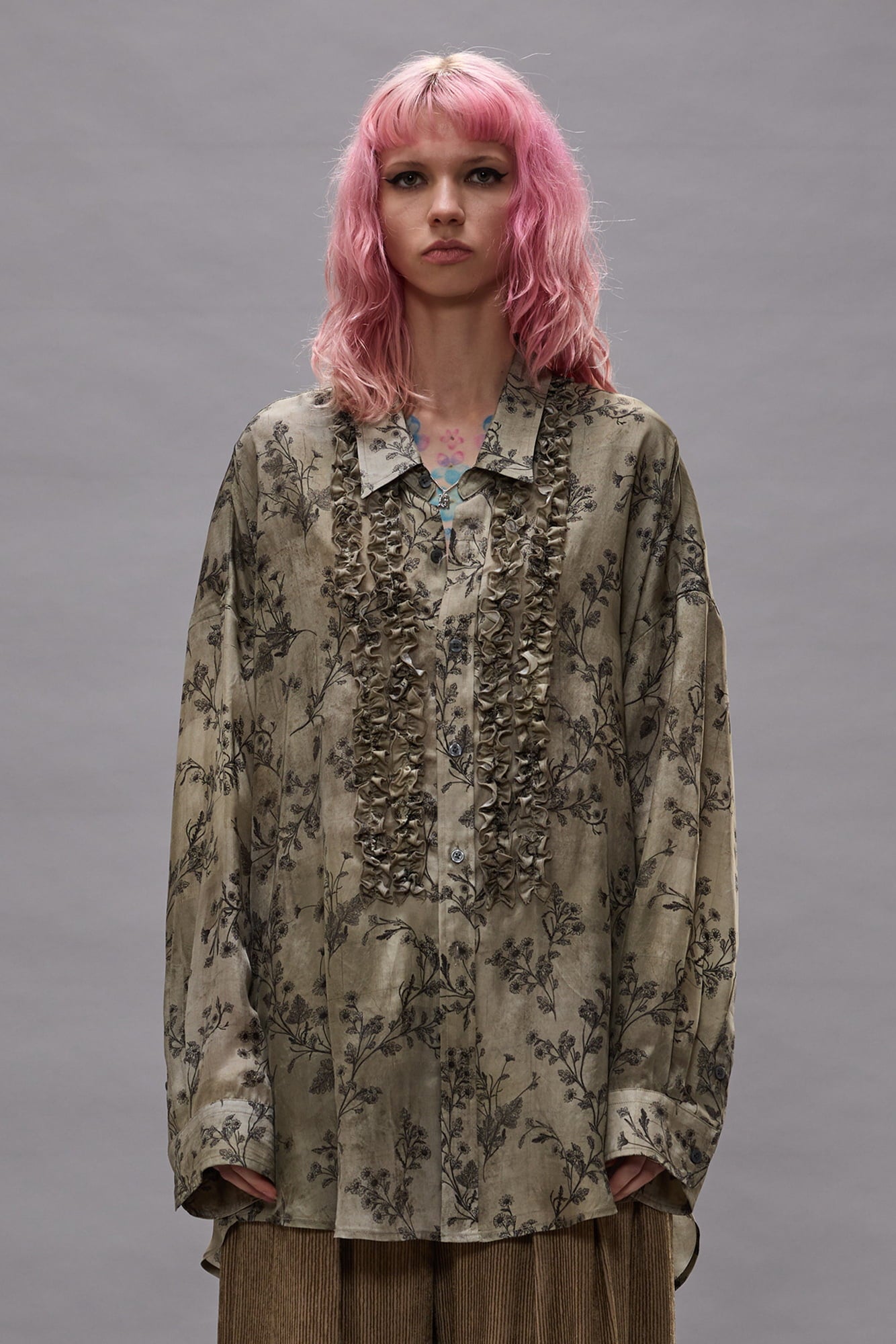 Drop Neck Ruffle Shirt - Green Floral - R13