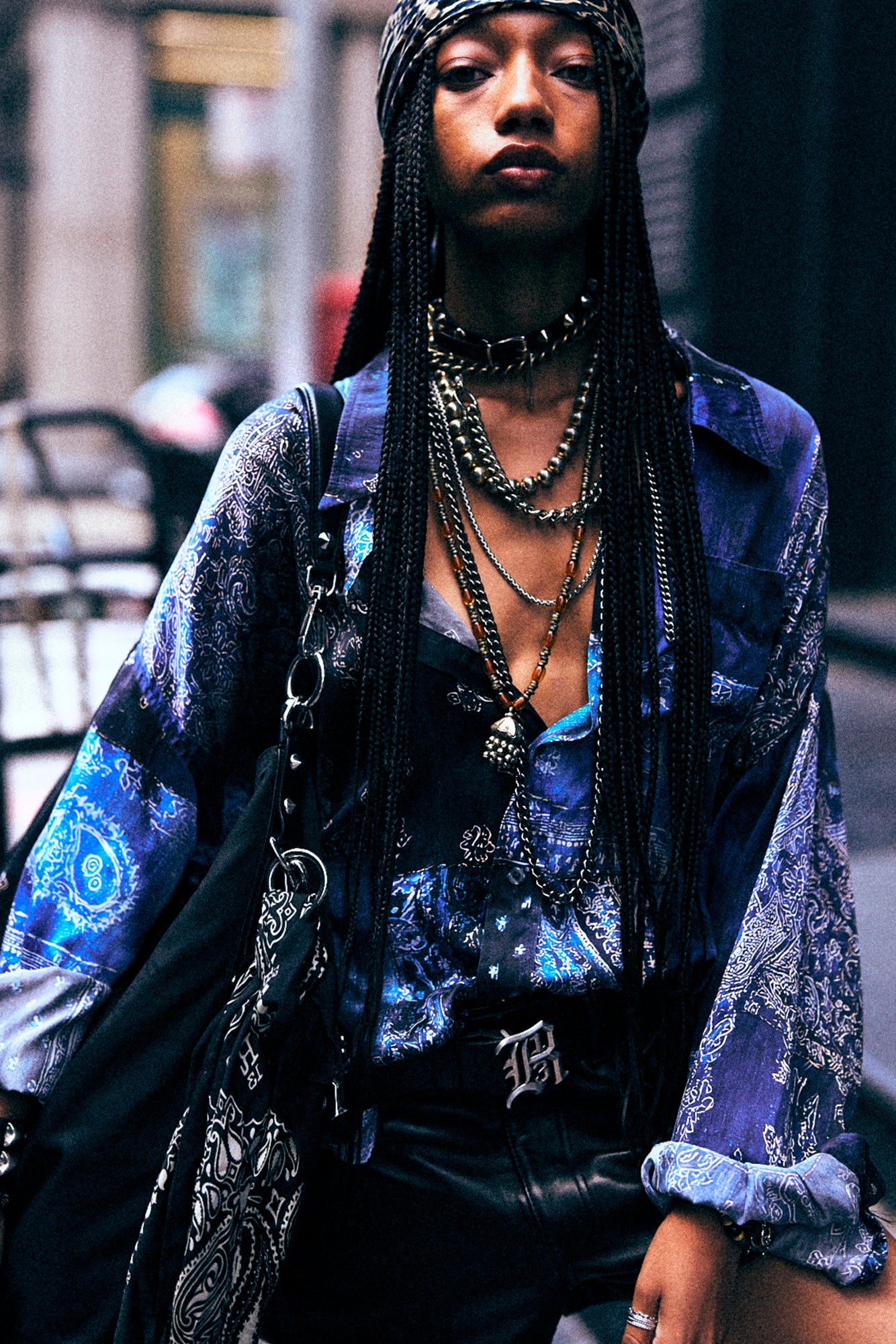 DROP NECK SHIRT - BLUE MULTI BANDANA PRINT - R13