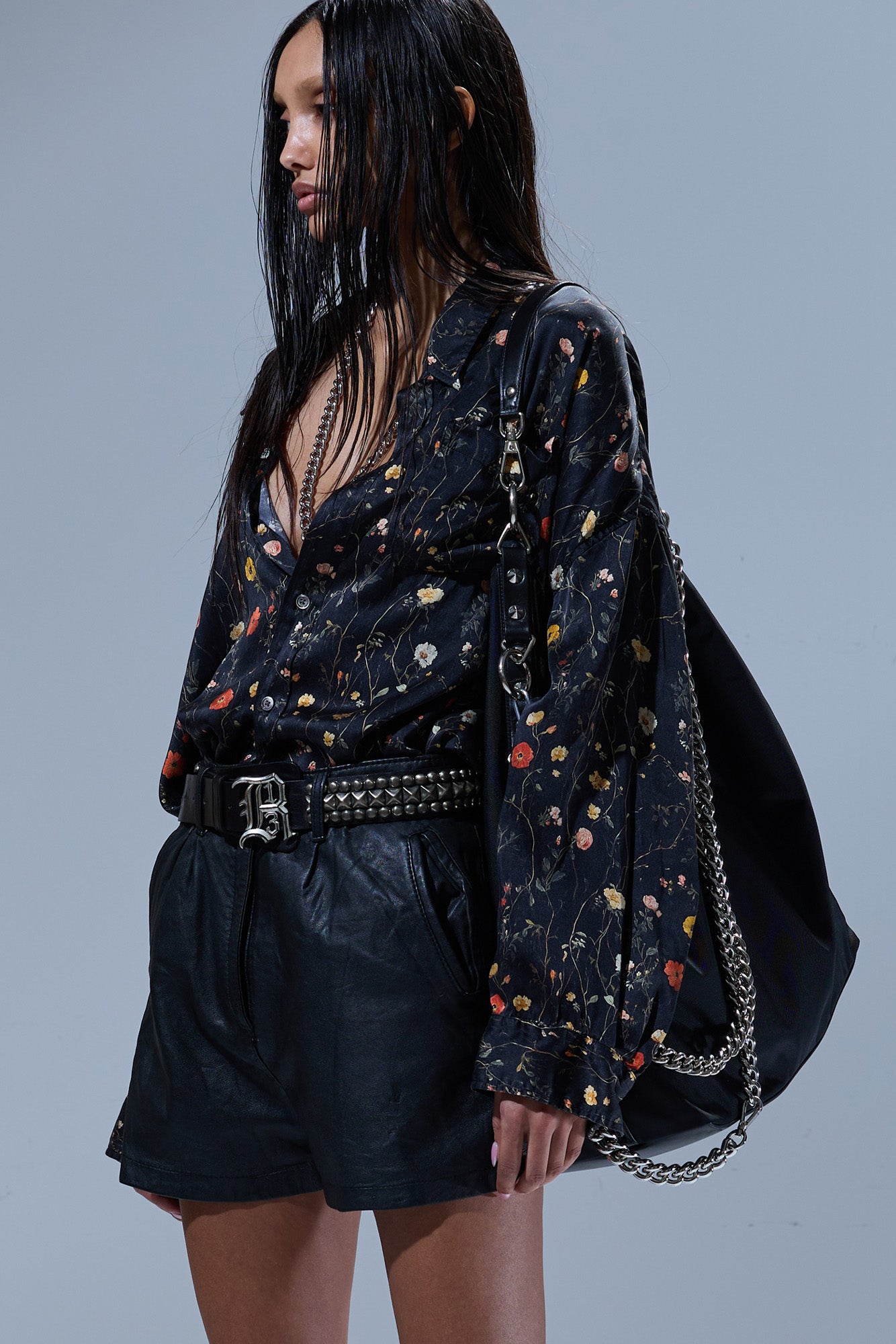 DROP NECK SHIRT - FLORAL ON BLACK - R13