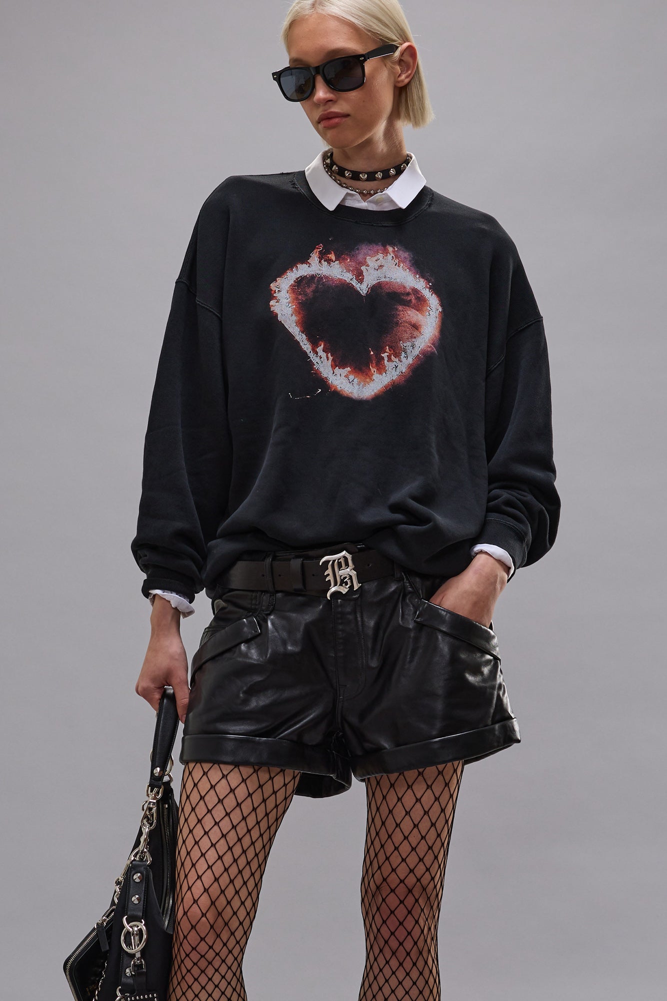 FLAMING HEART OVERSIZED CREWNECK - BLACK