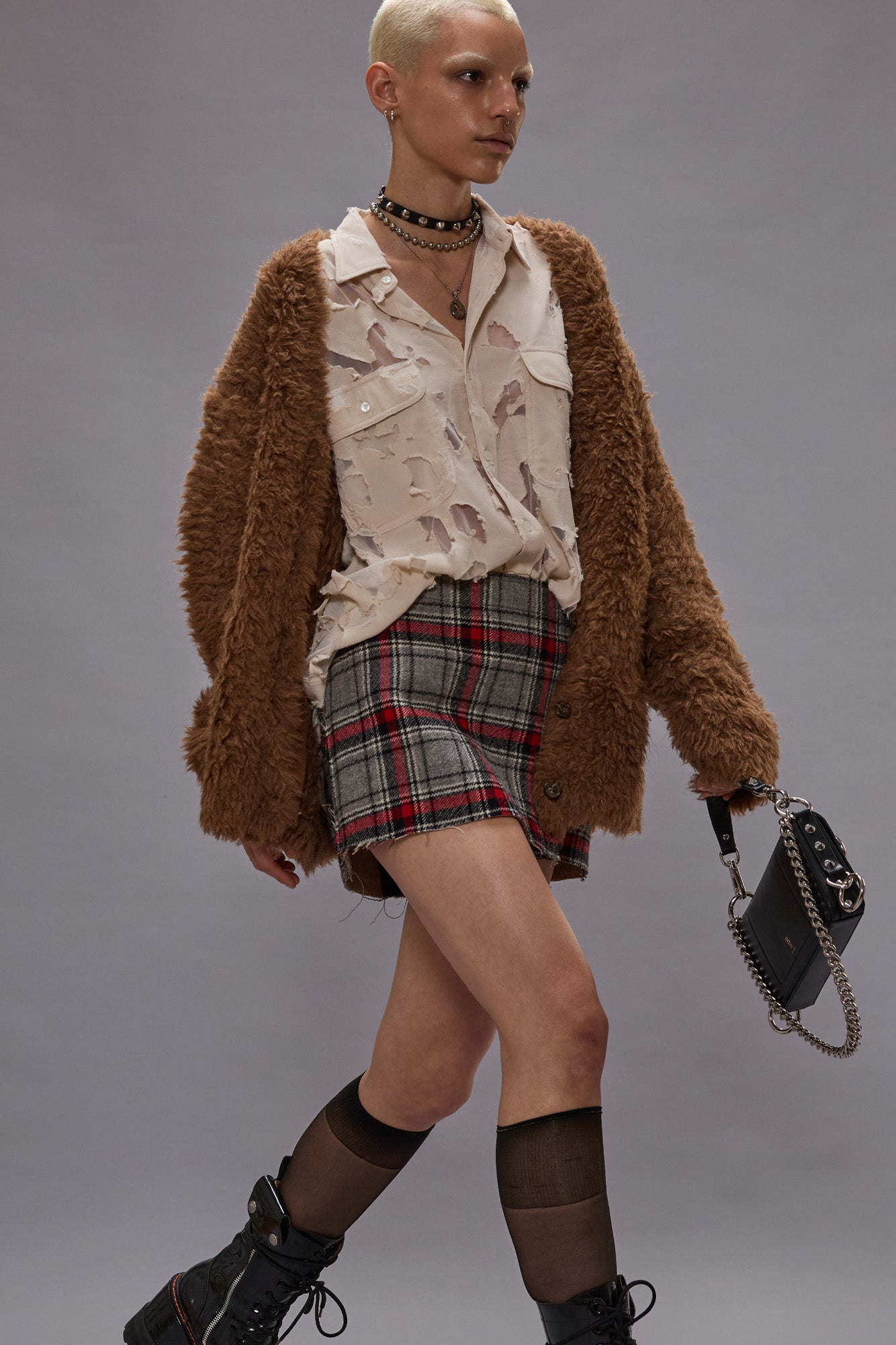 FLUFFY BOYFRIEND CARDIGAN - LIGHT BROWN - R13