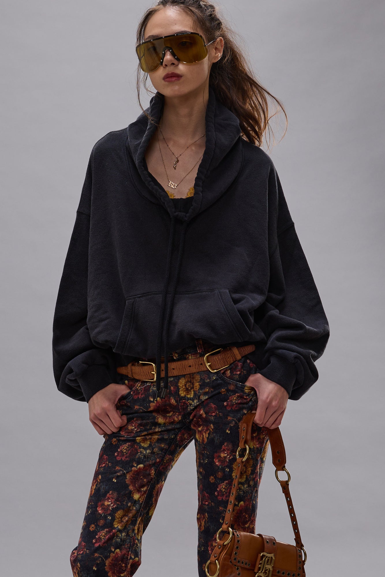 FUNNEL NECK CROPPED POPOVER - BLACK - R13