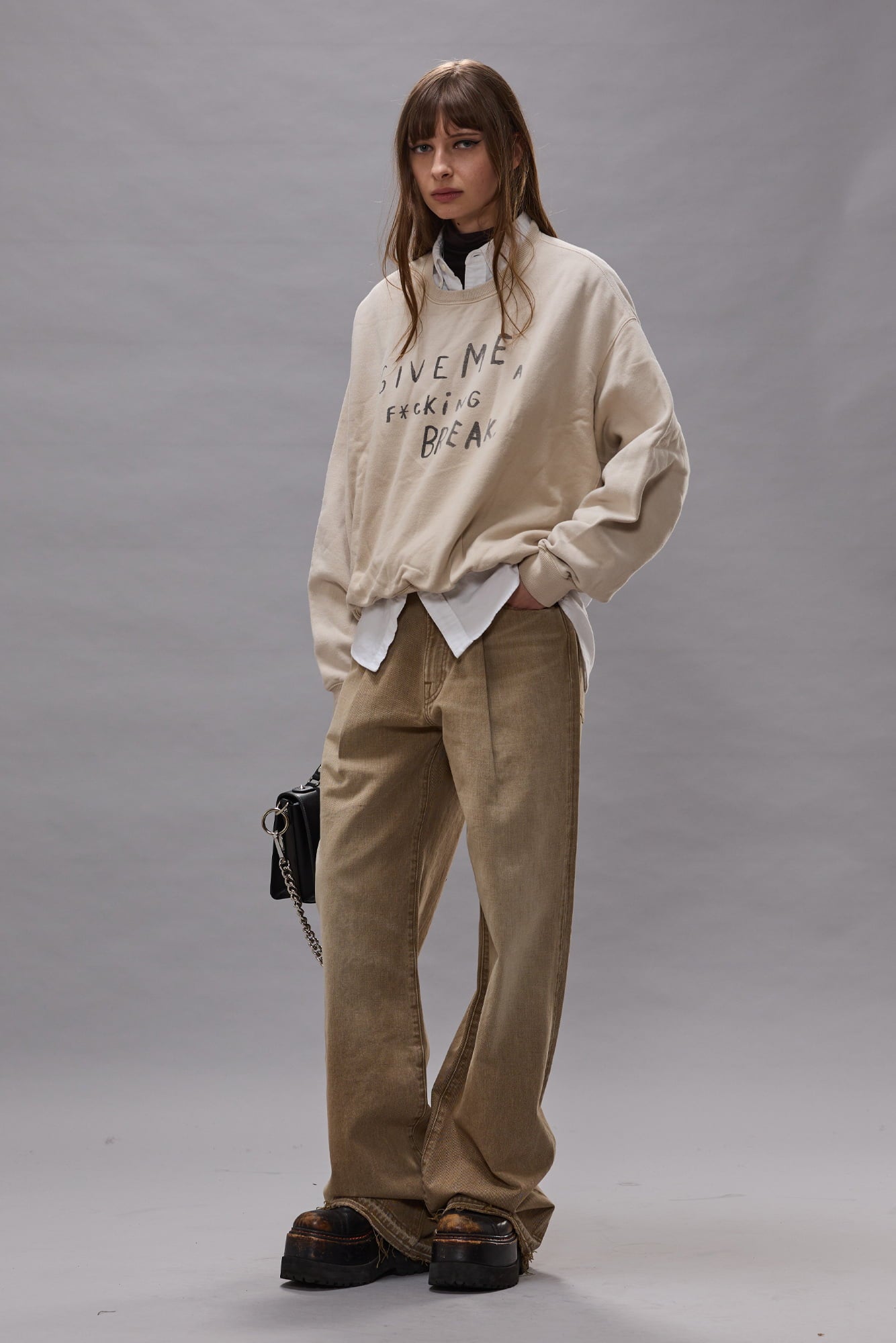 Give Me A Break Balloon Crewneck - Natural Off White - R13