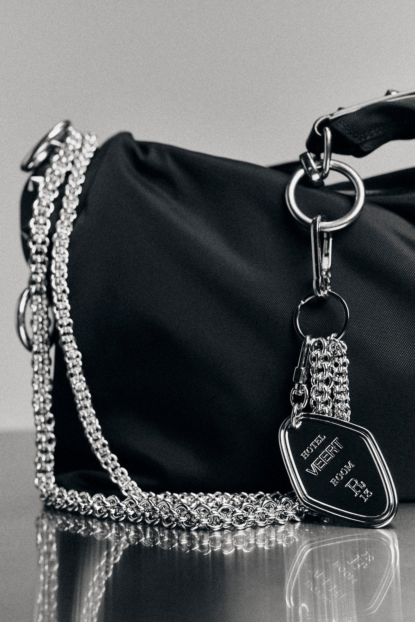 Hotel Key Chain - 24 End To End - R13