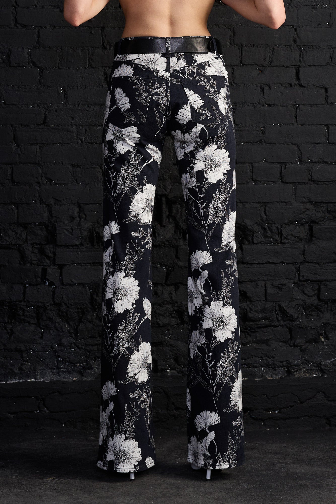 Jane Jean - Black Floral - R13