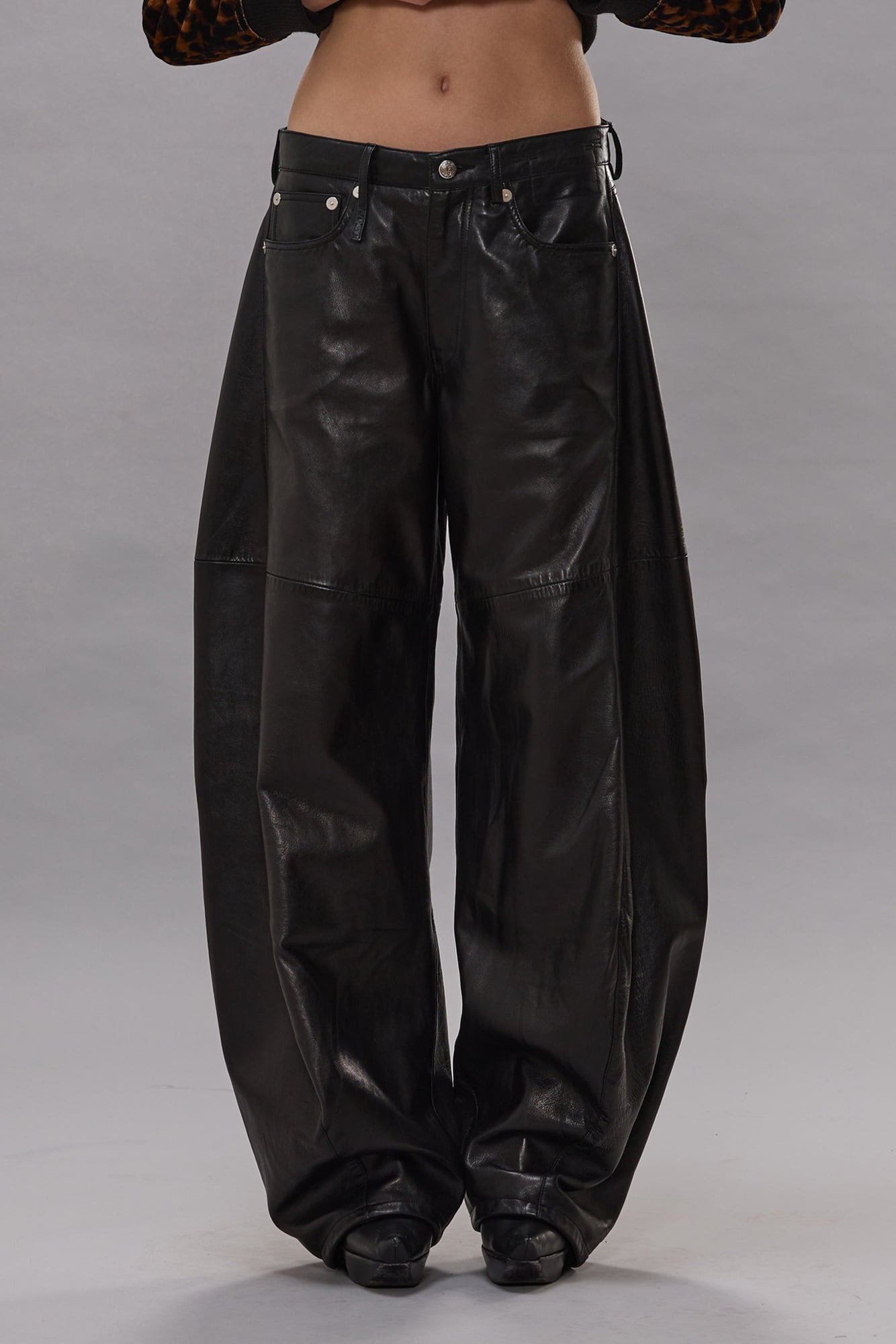 Janine Barrel 5-Pocket Leather Pant - Black - R13