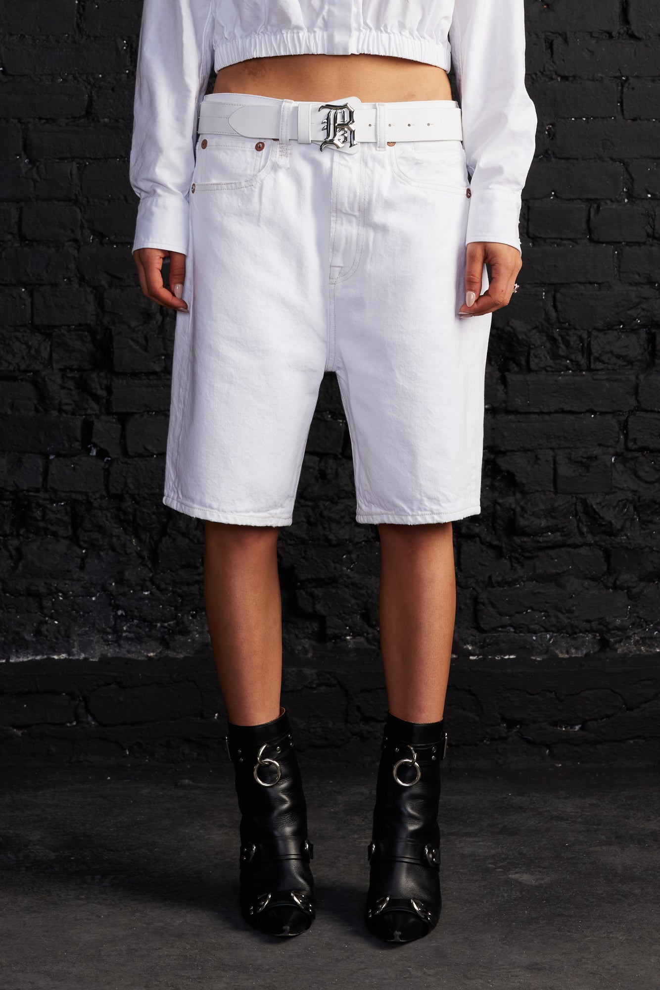 Janis Short - Aerin White - R13