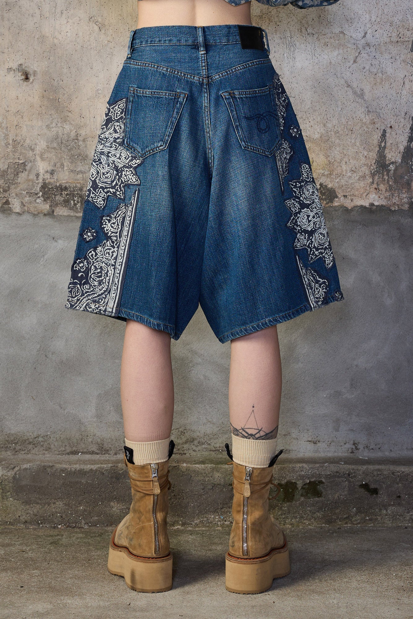 JESSE DENIM SHORT - CRUSHED BLUE BANDANA APPLIQUE - R13