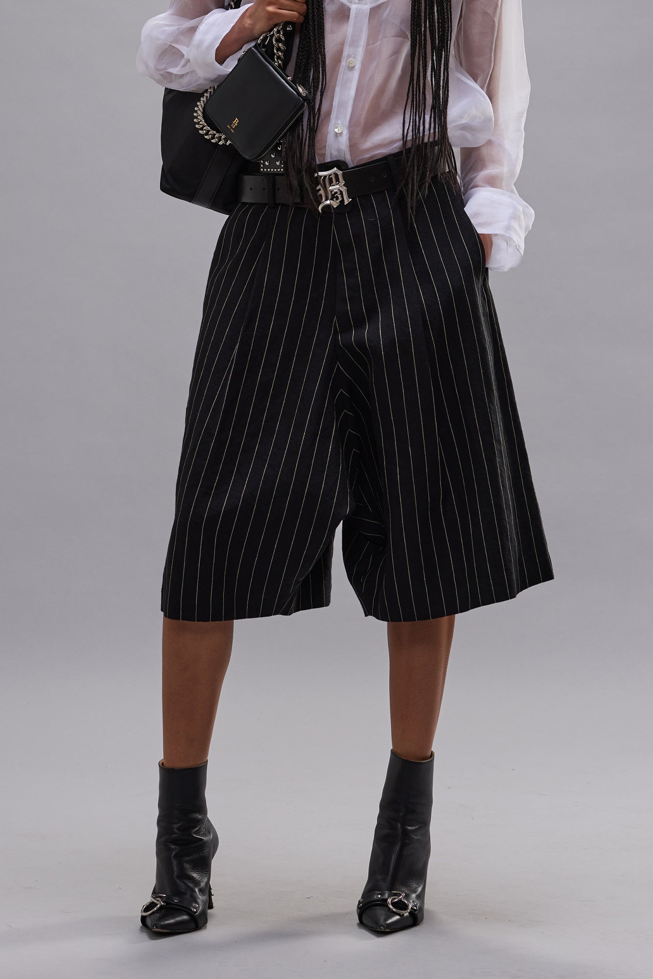 JUMBO TAILORED SHORT - BLACK WHITE PINSTRIPE - R13