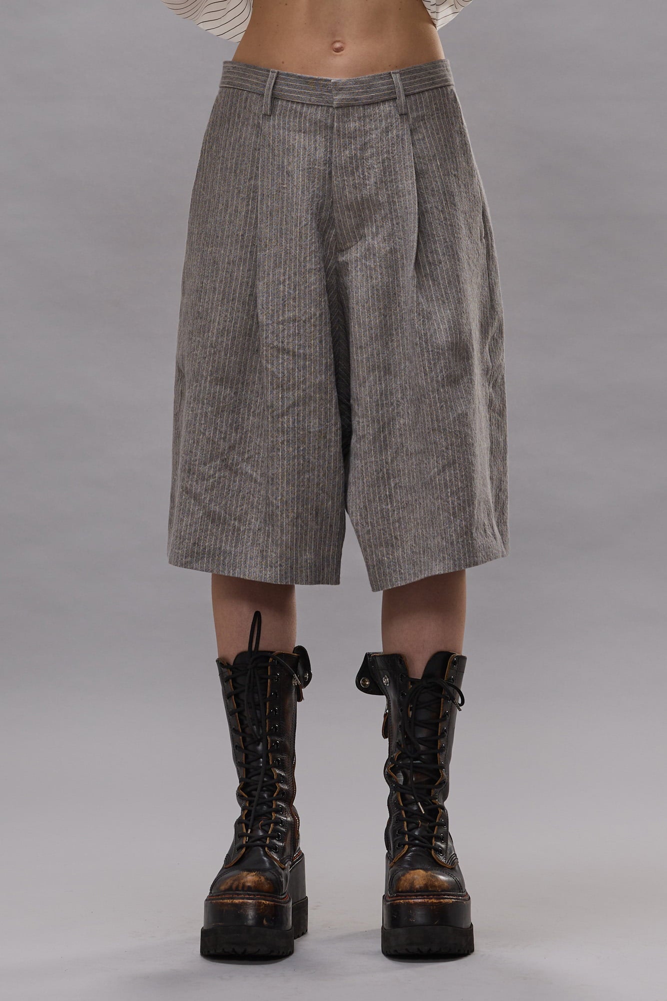 Jumbo Tailored Short - Light Grey Stripe - R13