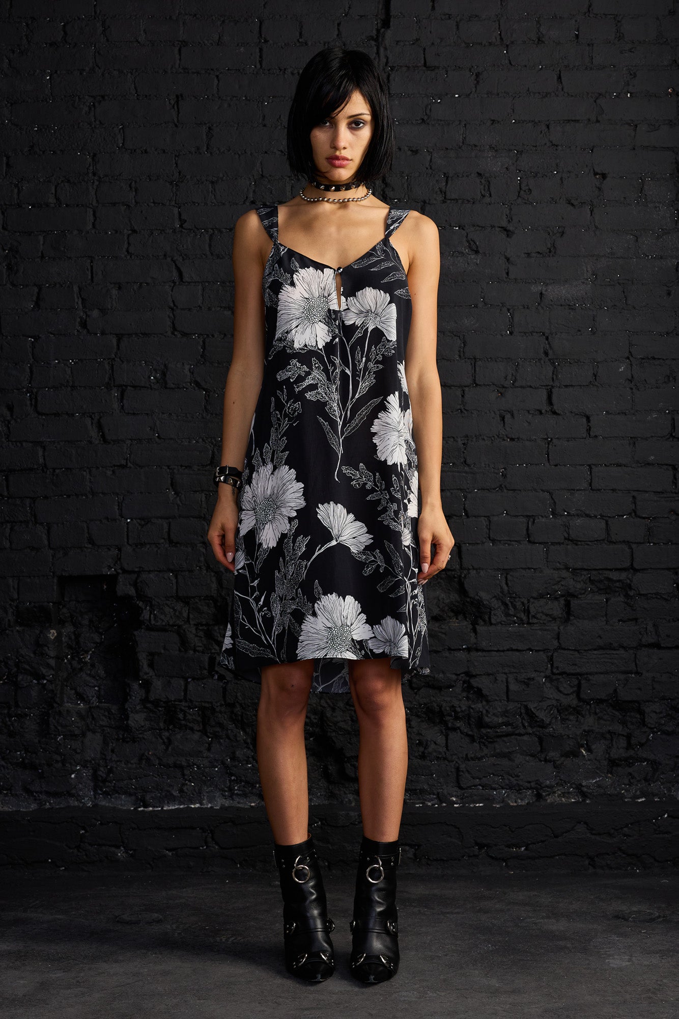 Keyhole Front Slip - Black With White Flowers - R13