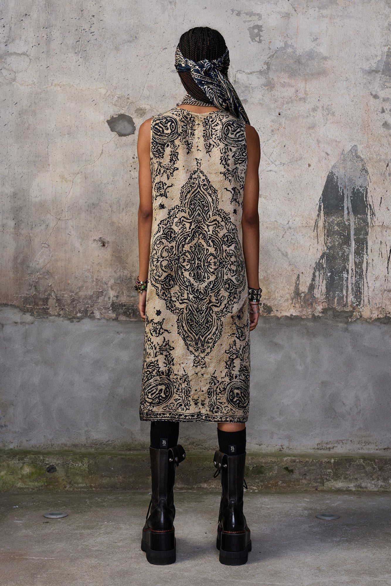 Knee-Length Sleeveless Midi - Khaki Bandana Print - R13