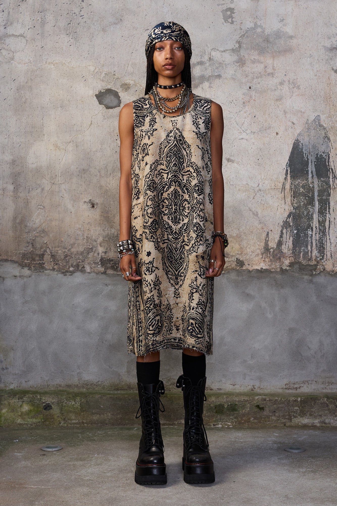Knee-Length Sleeveless Midi - Khaki Bandana Print - R13