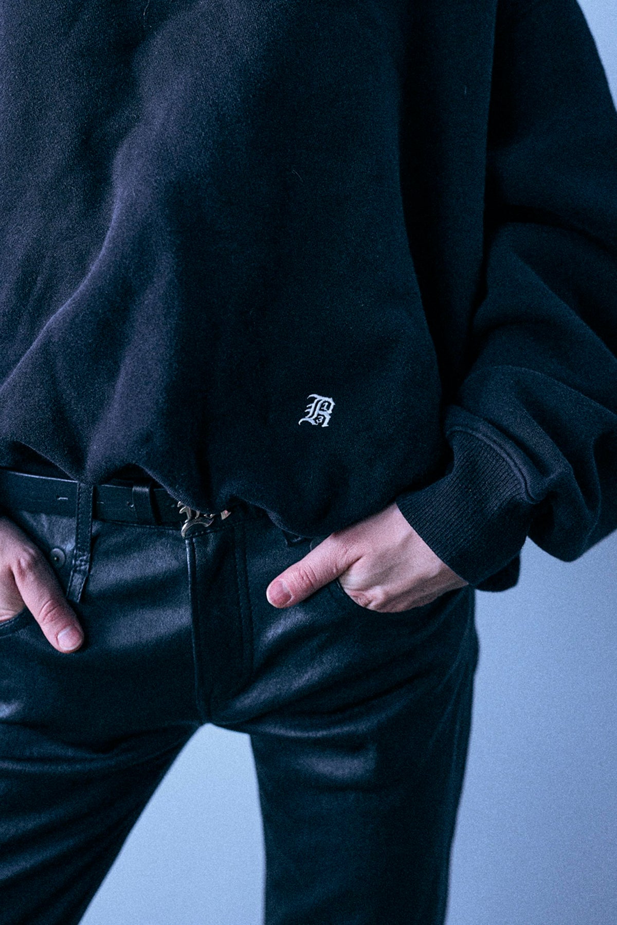 New York 13 Balloon Crewneck - Black - R13