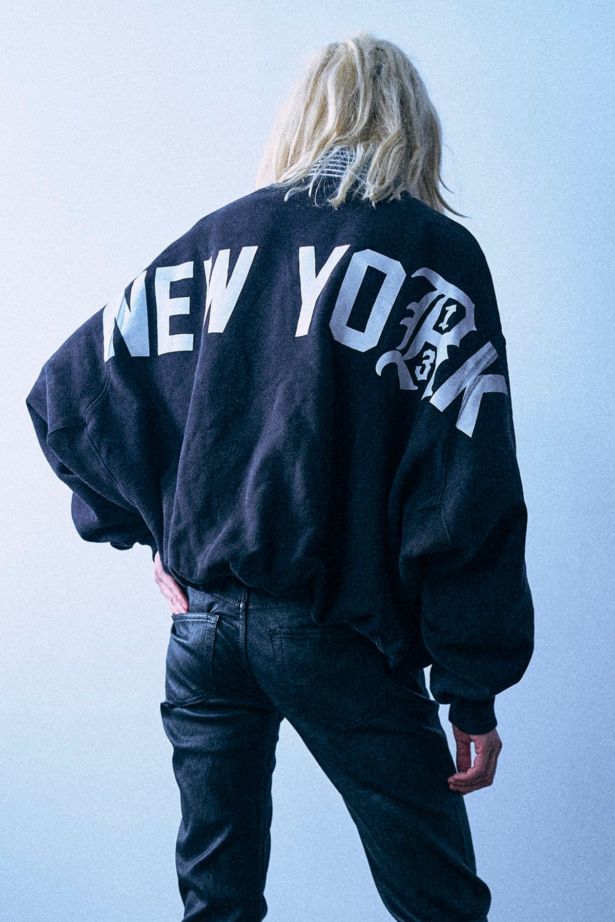 New York 13 Balloon Crewneck - Black - R13