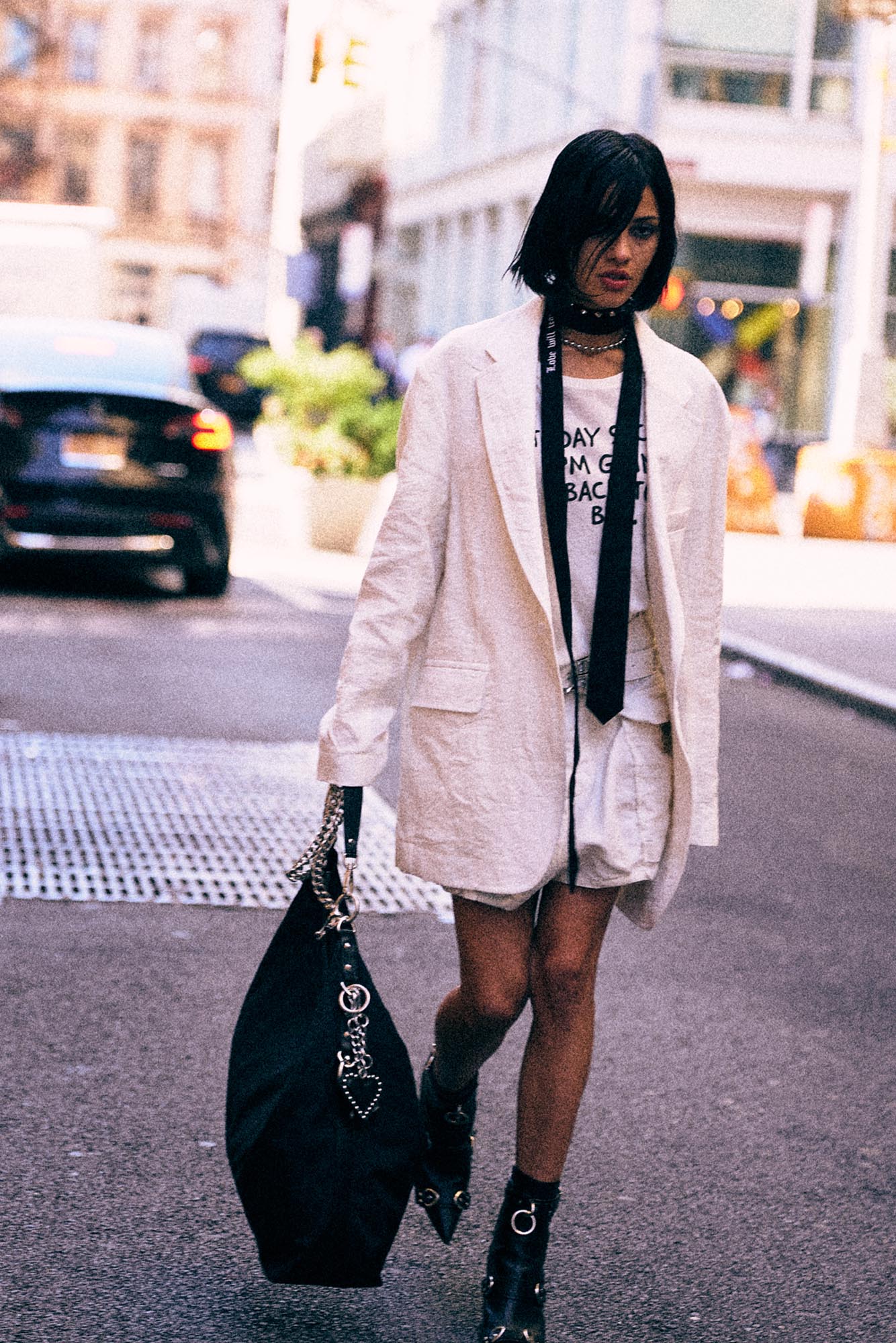 Oversized Ragged Blazer - White - R13