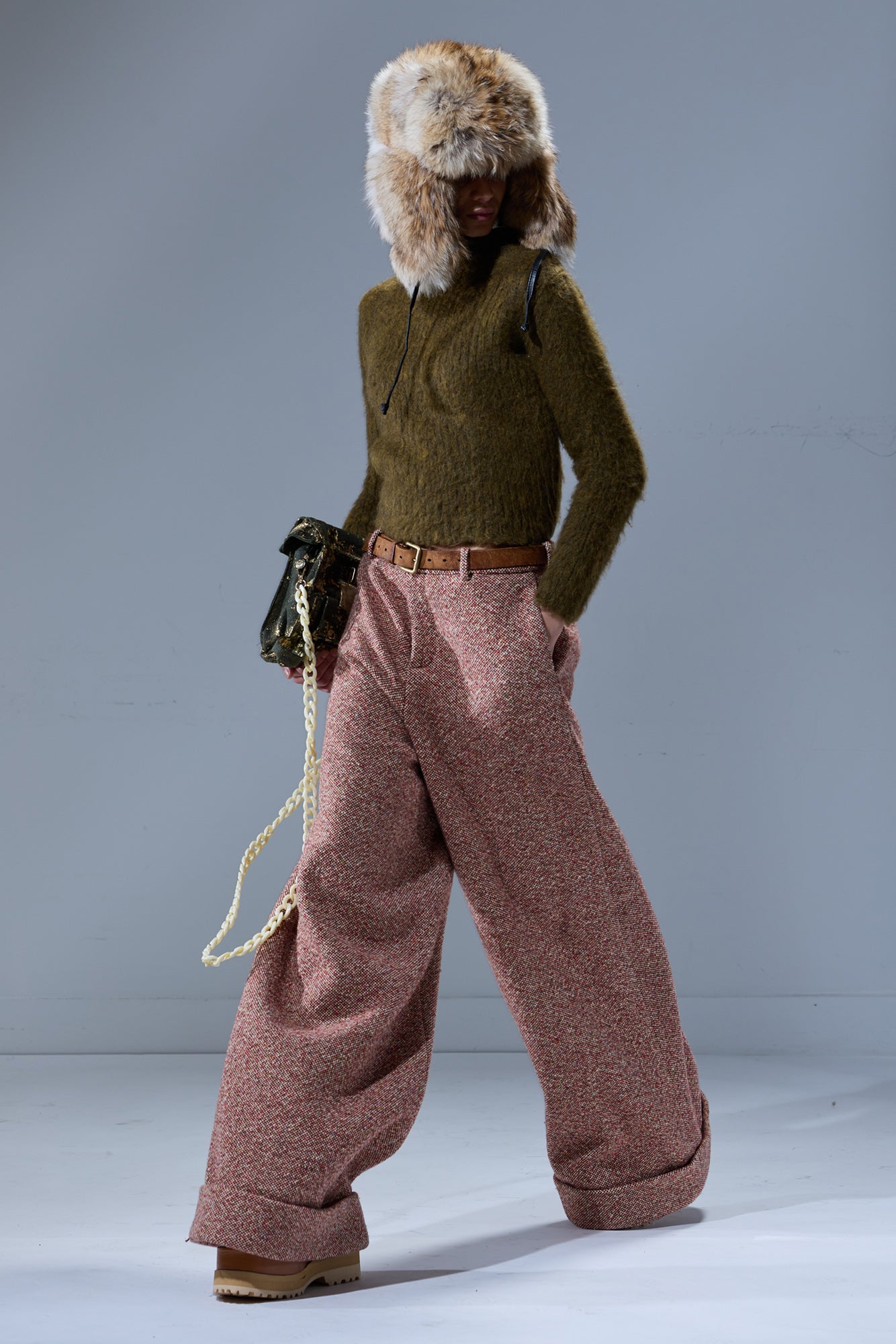 OVERSIZED SLOUCHY TROUSER - RED / CREAM - R13