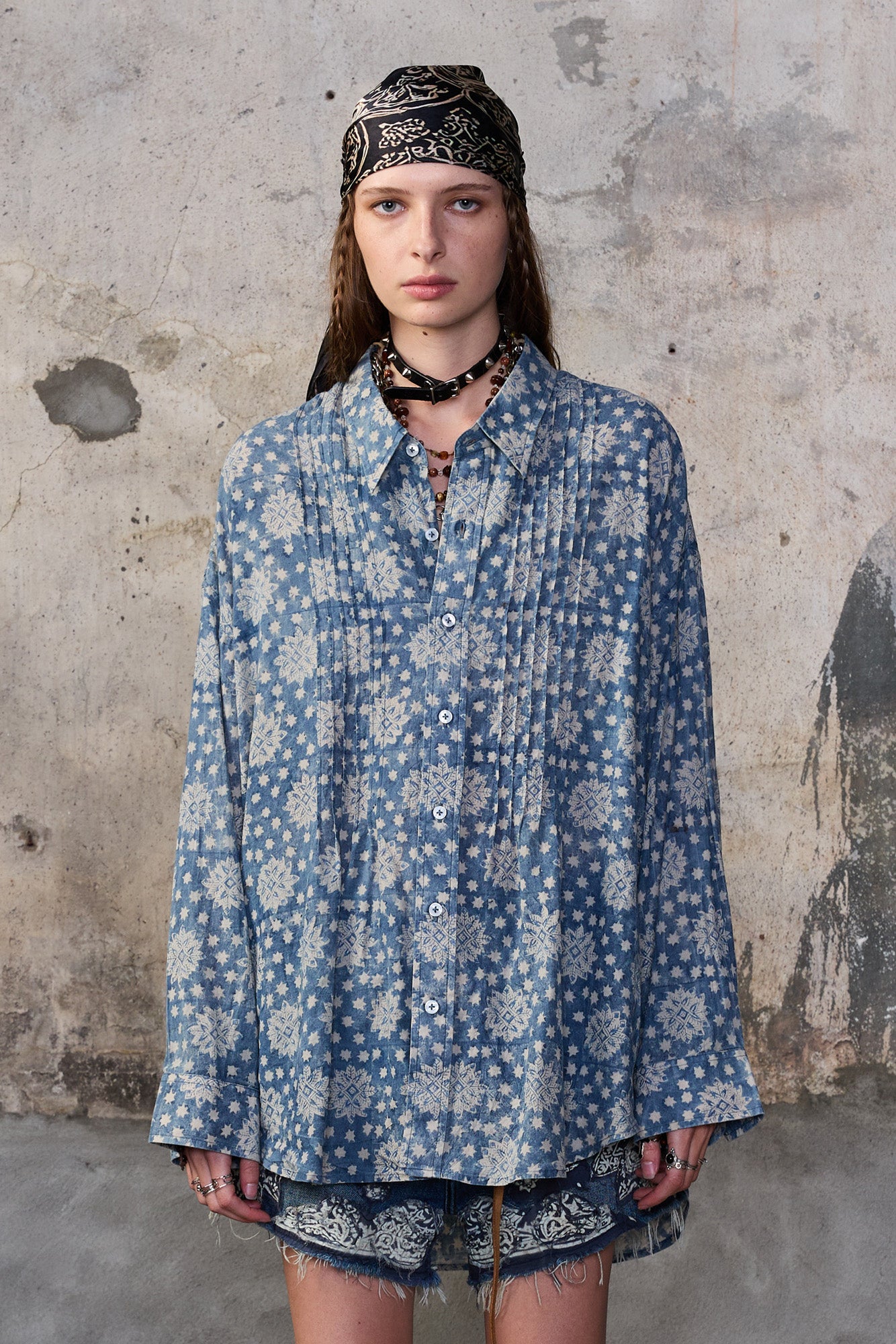 PINTUCK DROP NECK SHIRT - BLUE INDIGO MEDALLION - R13