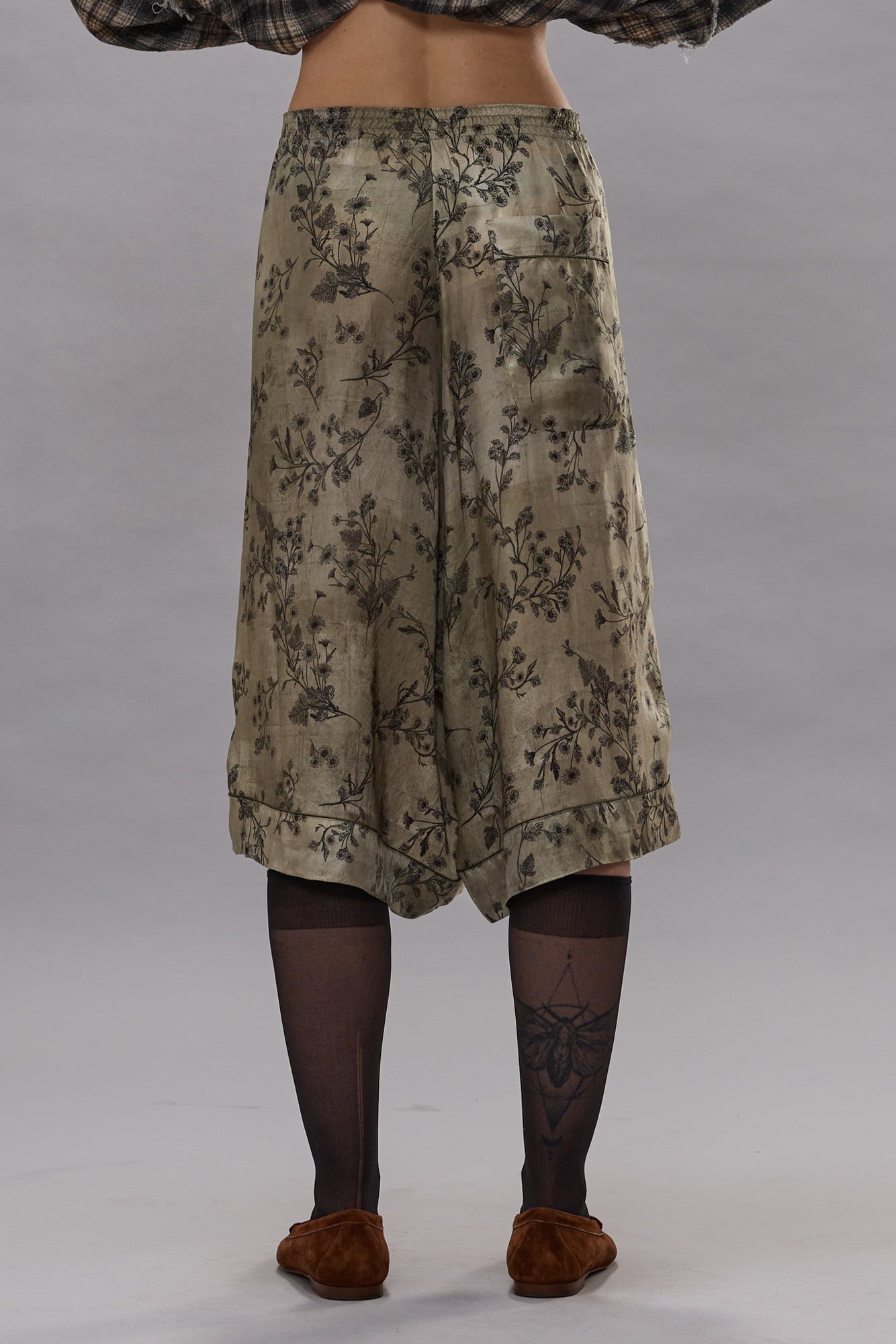 Pleated Jumbo Pj Short With Elastic Waist - Green Floral - R13