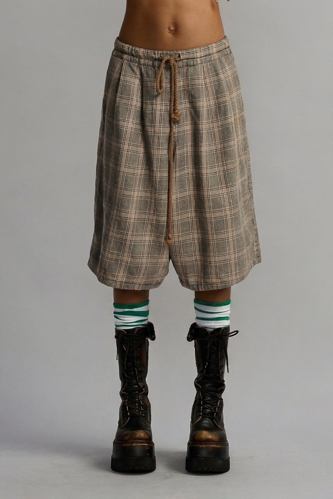 Pleated Jumbo Short With Elastic Waist - Small Khaki Plaid - R13