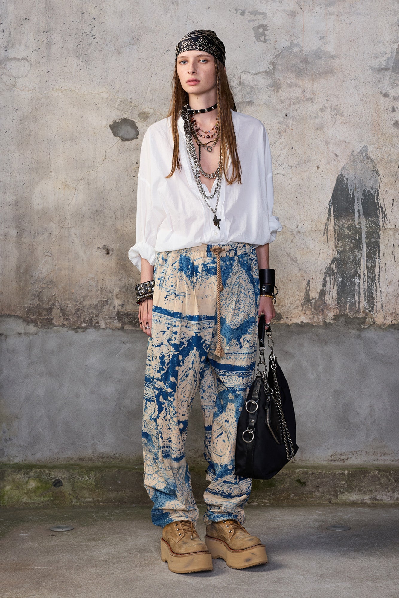 PLEATED RELAXED PANT WITH ELASTIC WAIST - BLUE FOUR BANDANA PRINT - R13