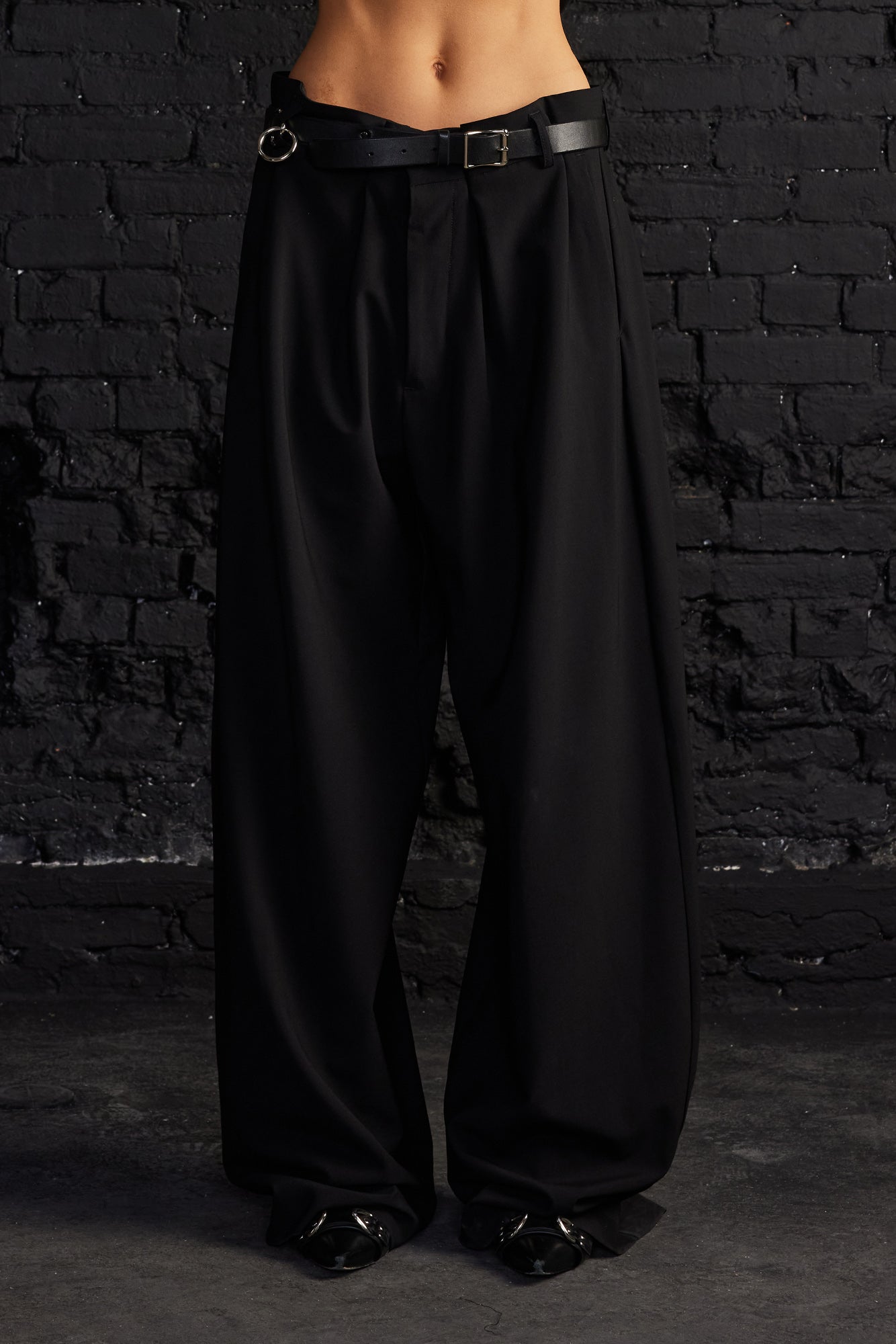 Pleated Waist Trouser - Black - R13