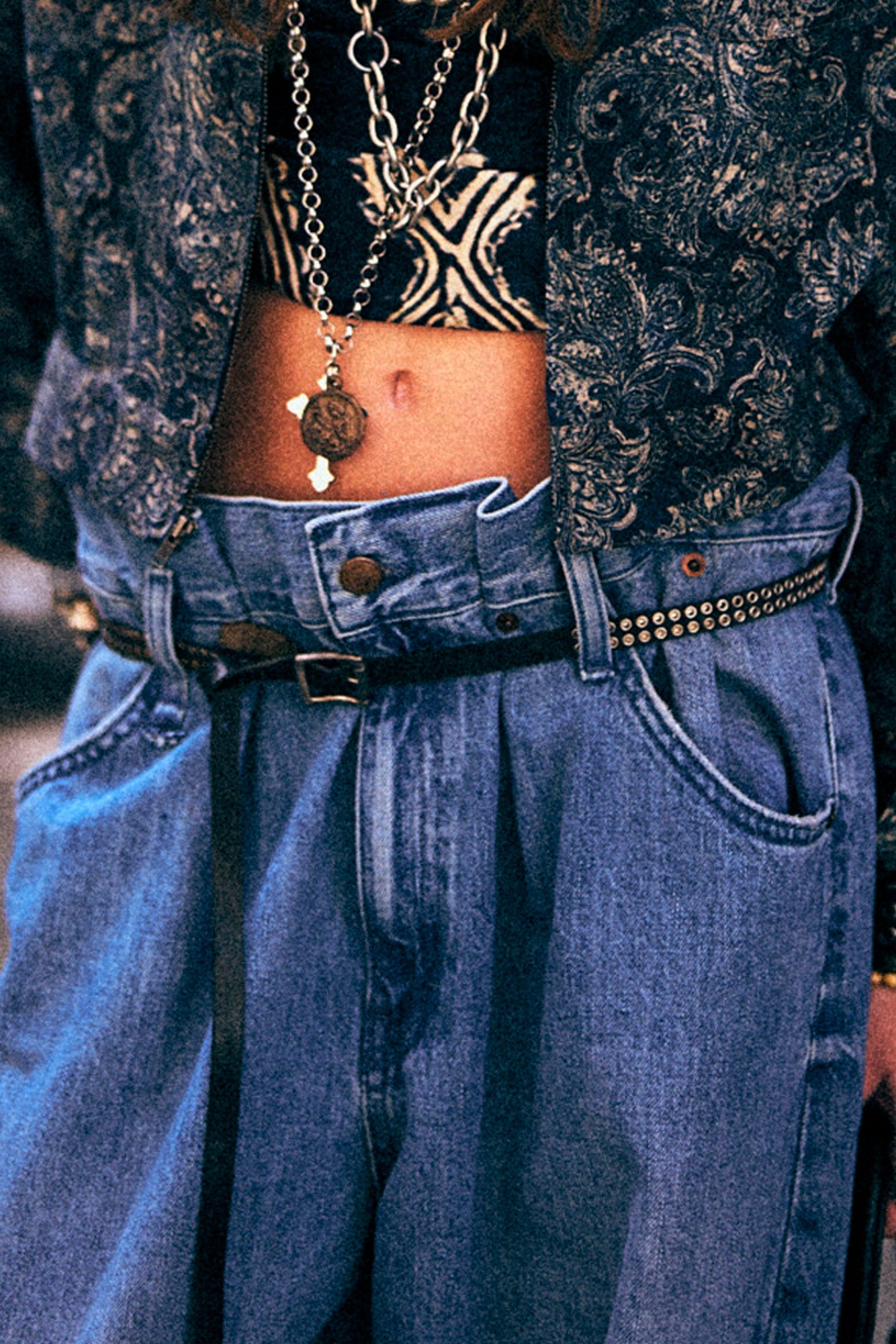 PLEATED WAISTBAND JEAN - CONCRETE BLUE - R13