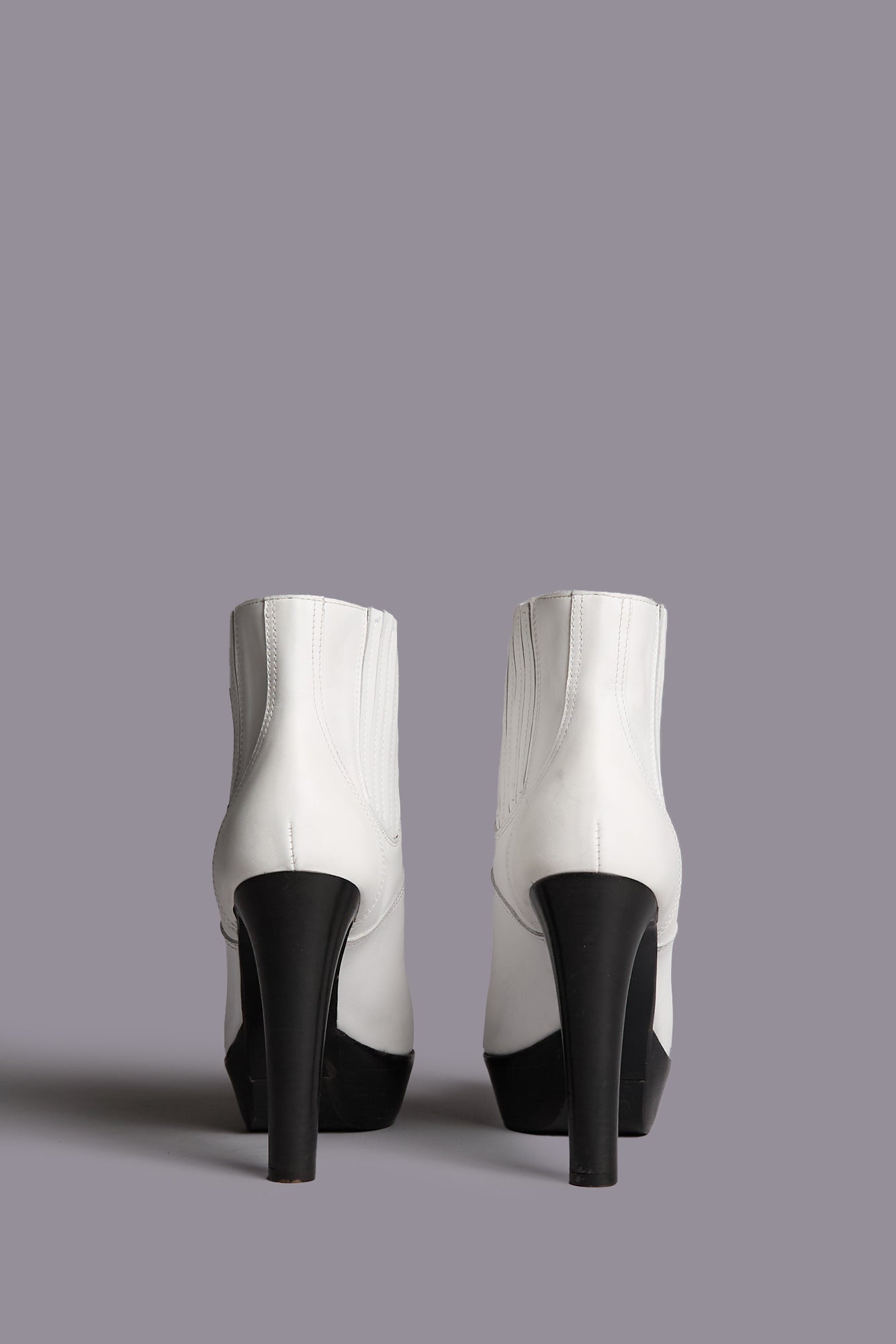 POINTY TOE PLATFORM HEELED BOOT - WHITE - R13