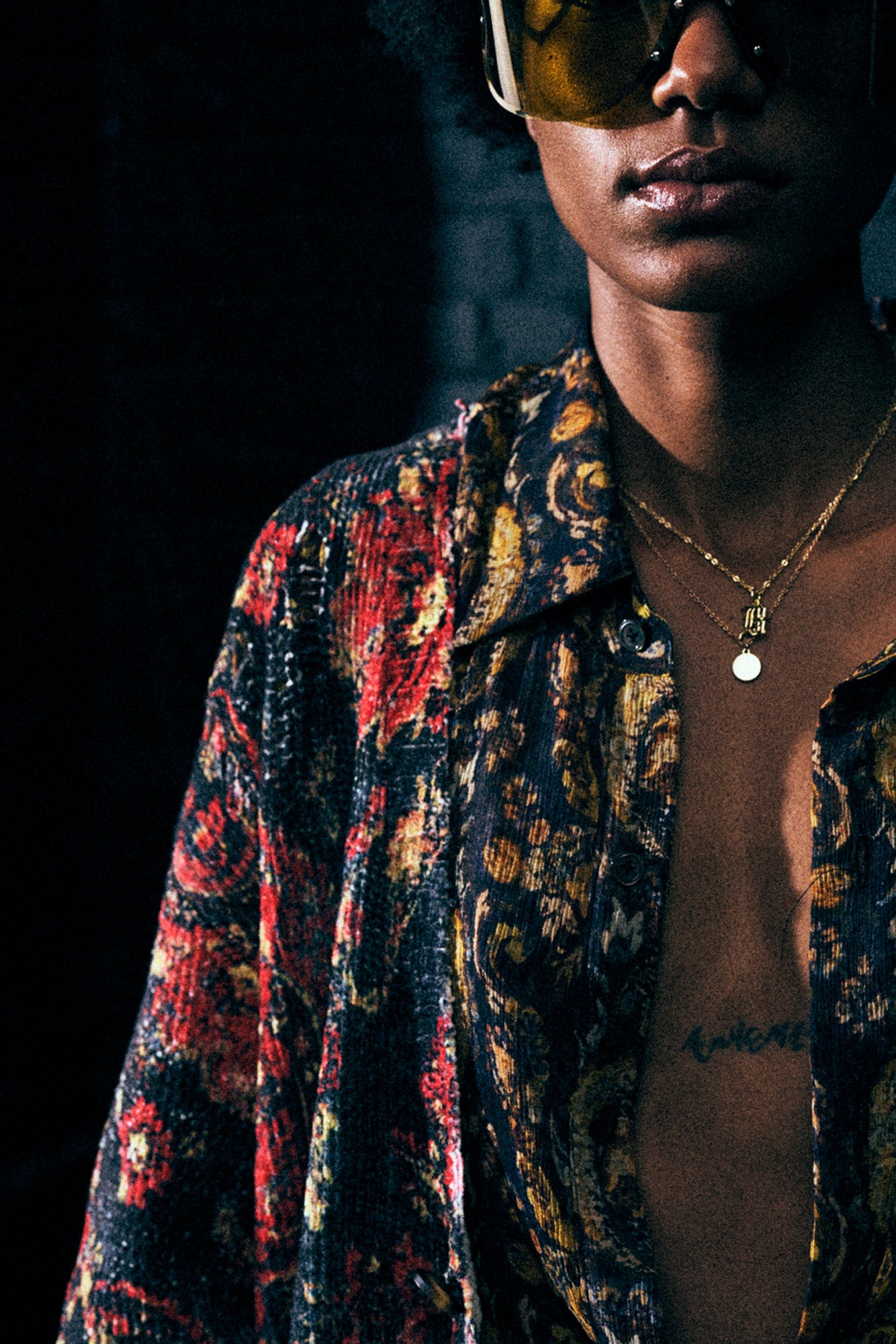 PRINTED BOYFRIEND CARDIGAN - BLACK RED MULTICOLOR - R13