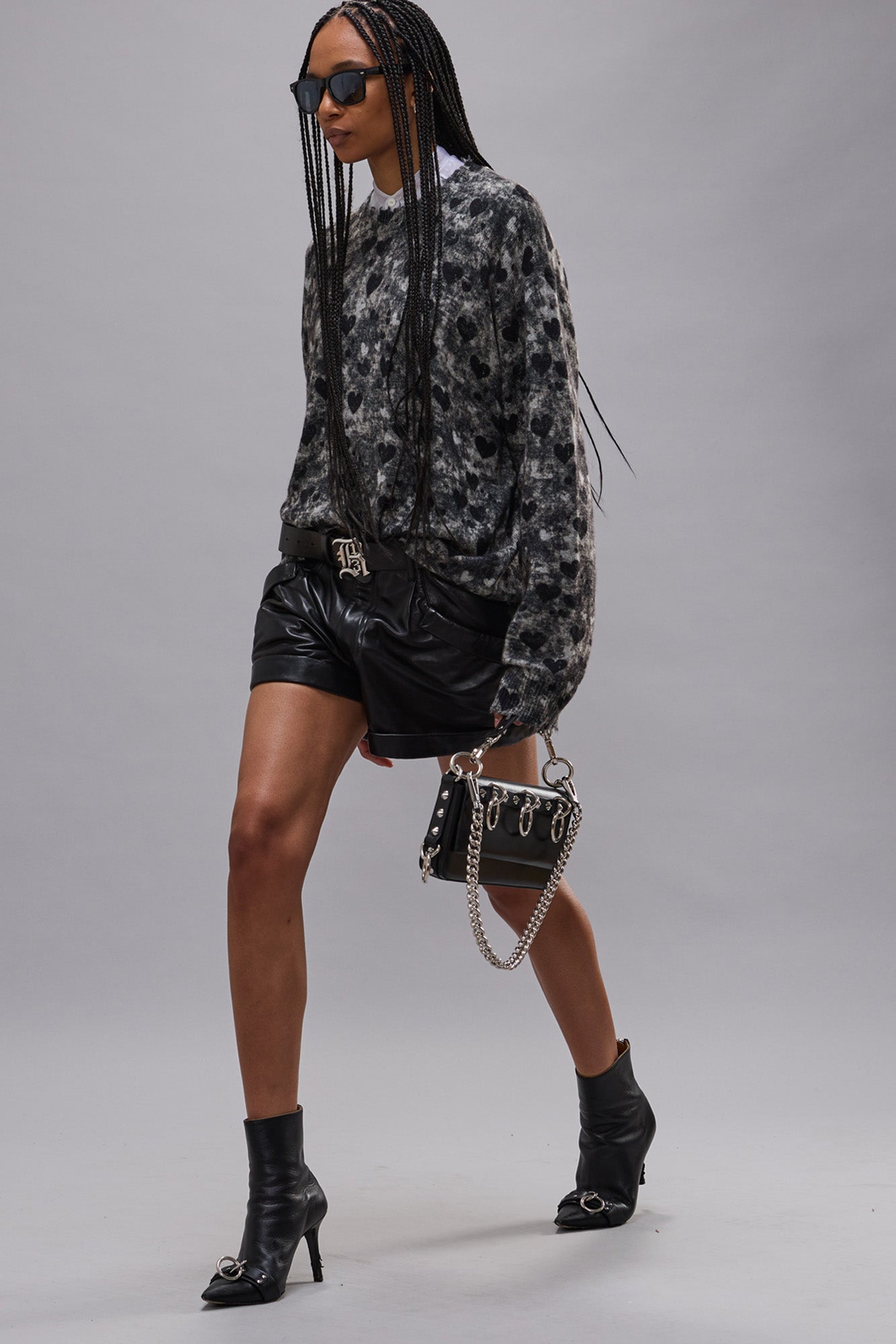 PRINTED BOYFRIEND SWEATER - HEATHER GREY HEARTS - R13